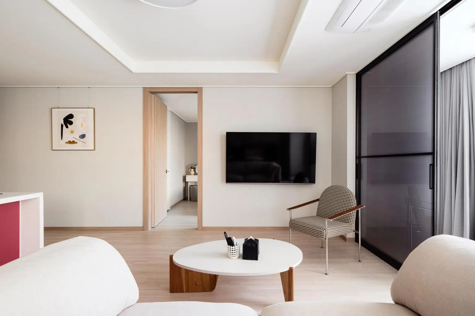 Seating area in Urbanstay Incheon ChinaTown