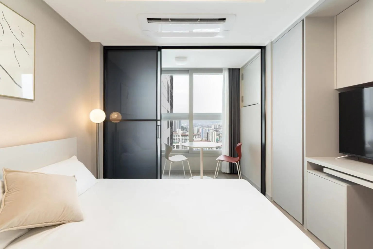 Photo of the whole room, Bed in Urbanstay Incheon ChinaTown