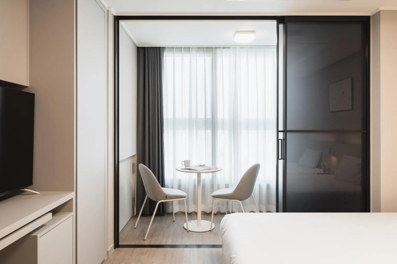 Seating area, Bed in Urbanstay Incheon ChinaTown