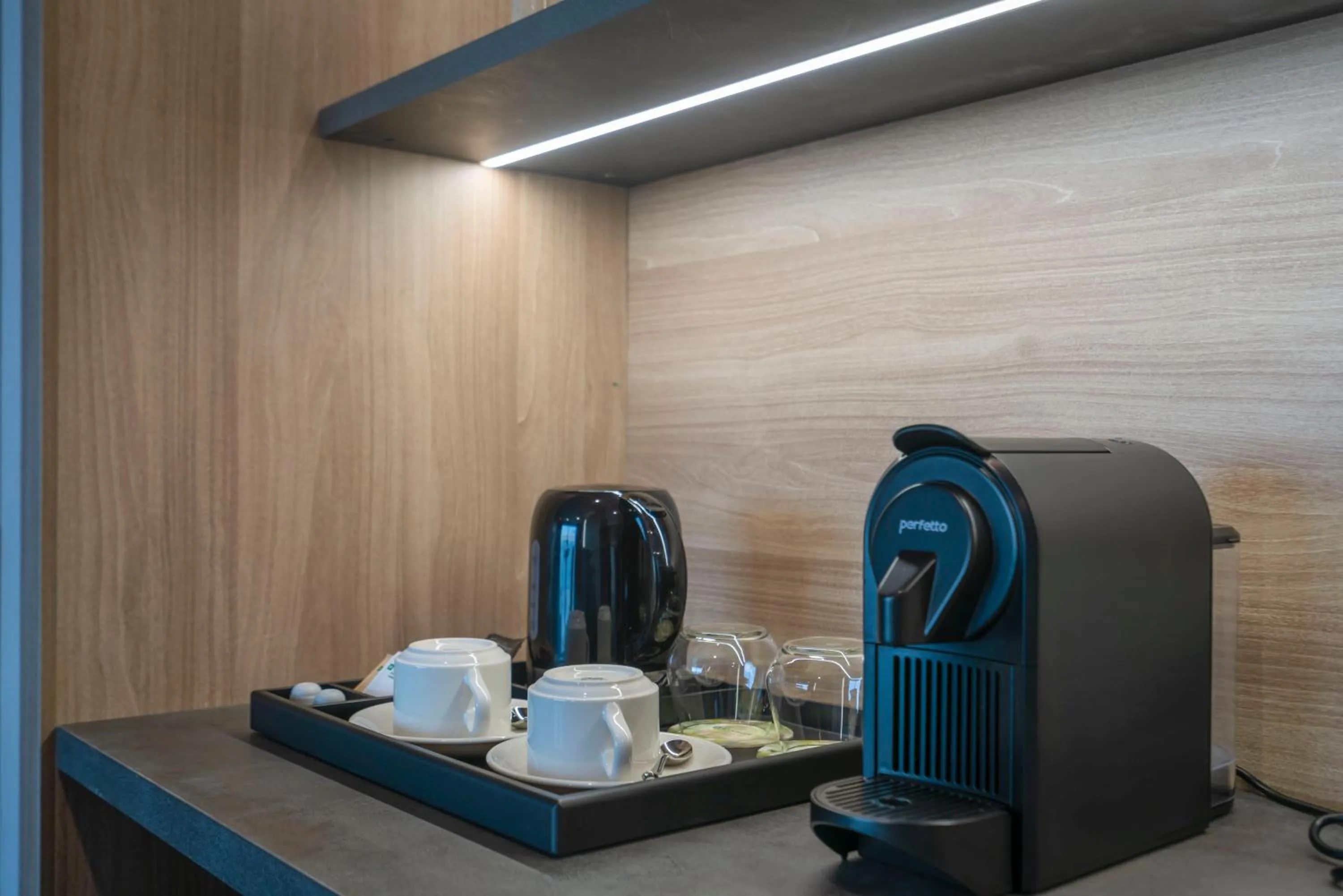 Coffee/tea facilities in Wyndham Garden Legend Halong