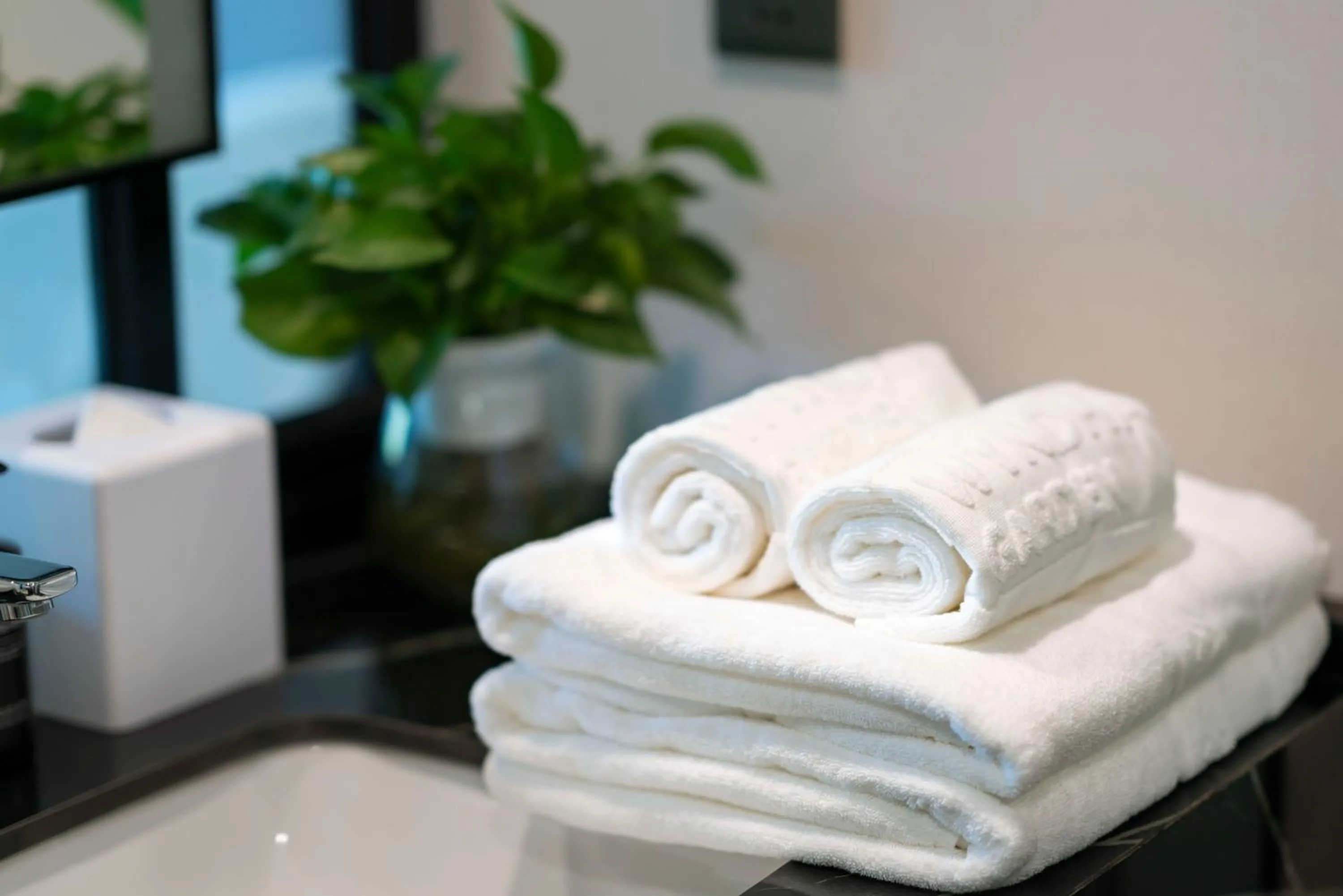 towels in Wyndham Garden Legend Halong