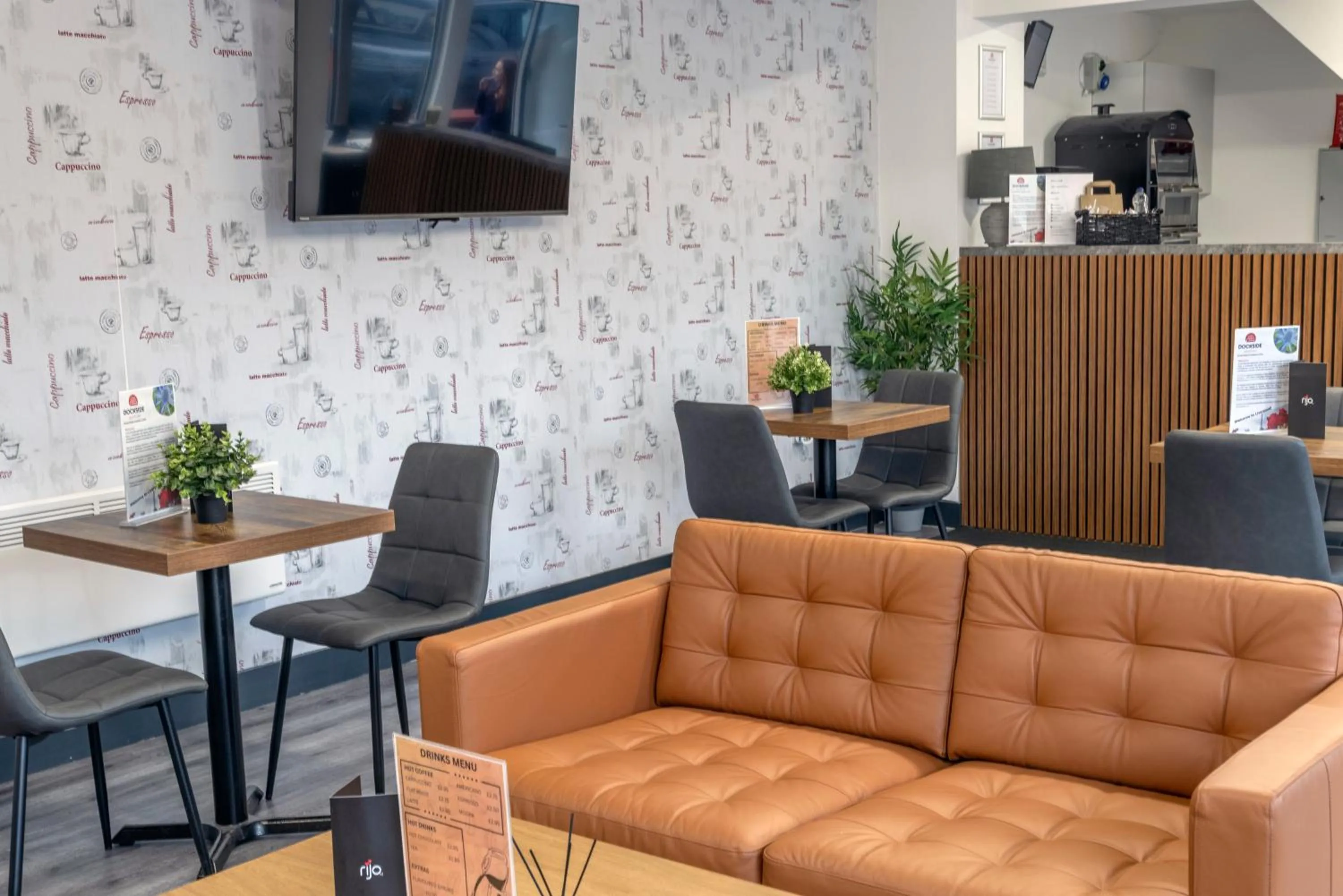 Seating area in Dockside Aparthotel, Best Western Signature Collection