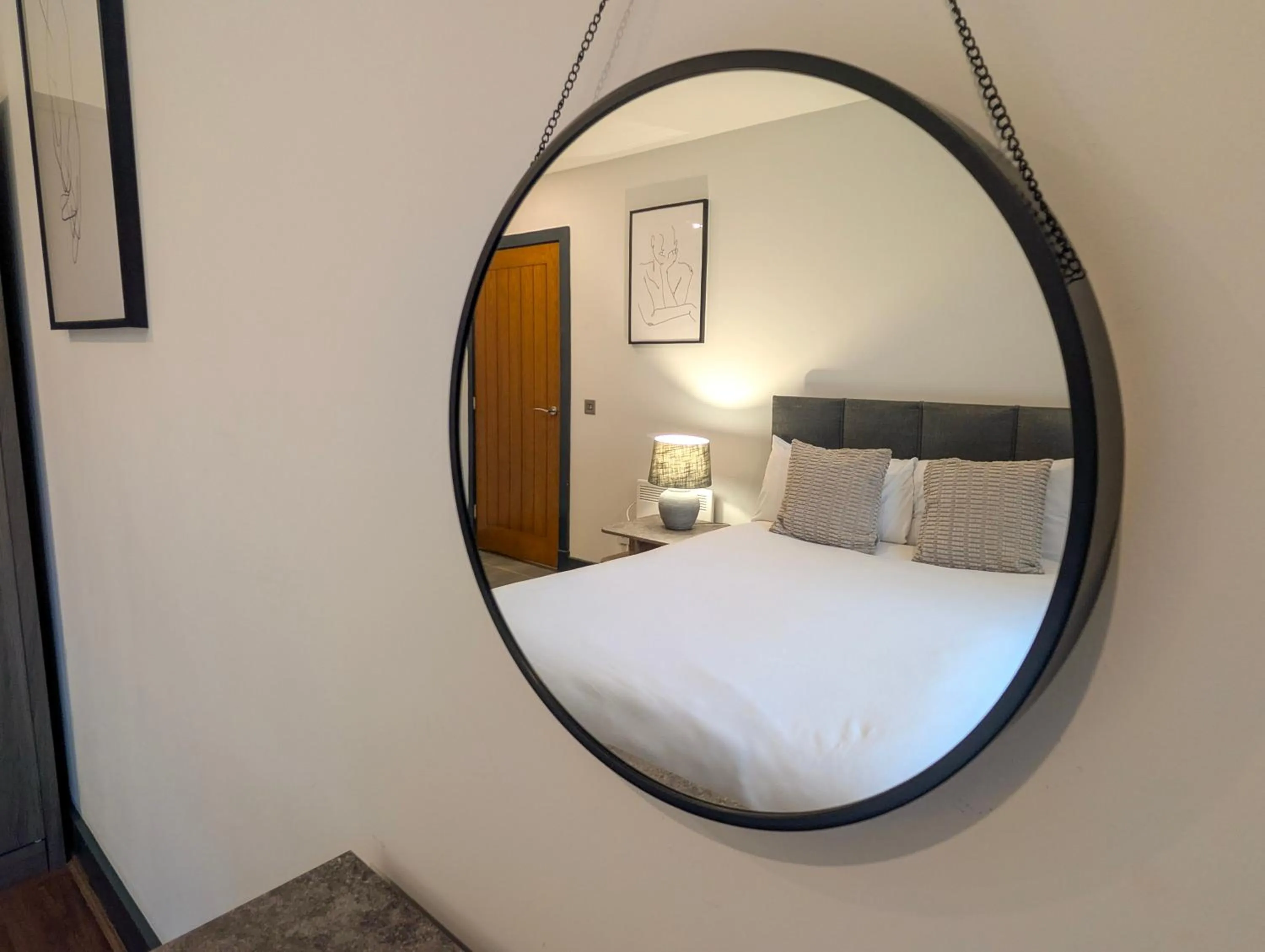 Bed in Dockside Aparthotel, Best Western Signature Collection