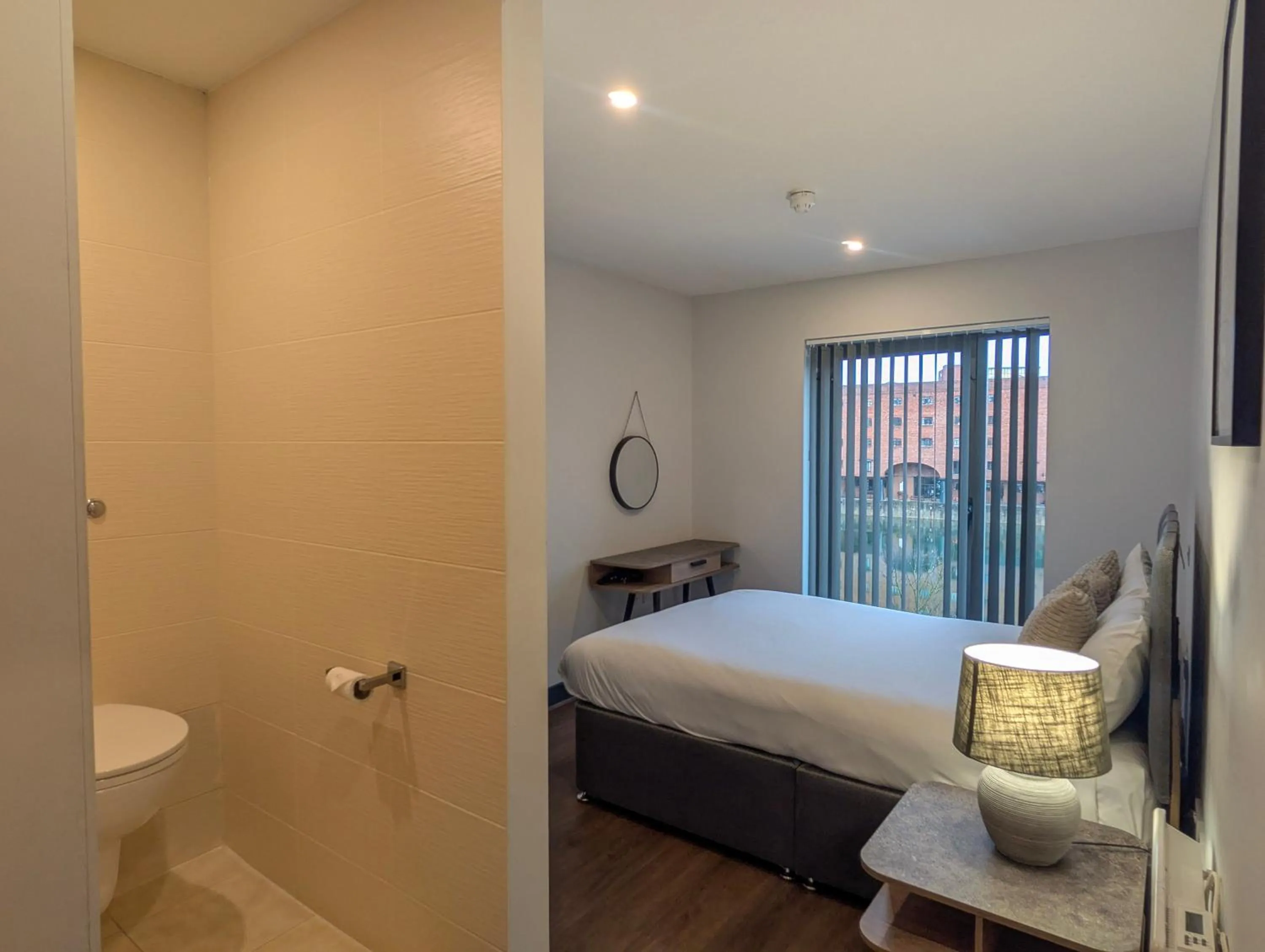 Bed in Dockside Aparthotel, Best Western Signature Collection