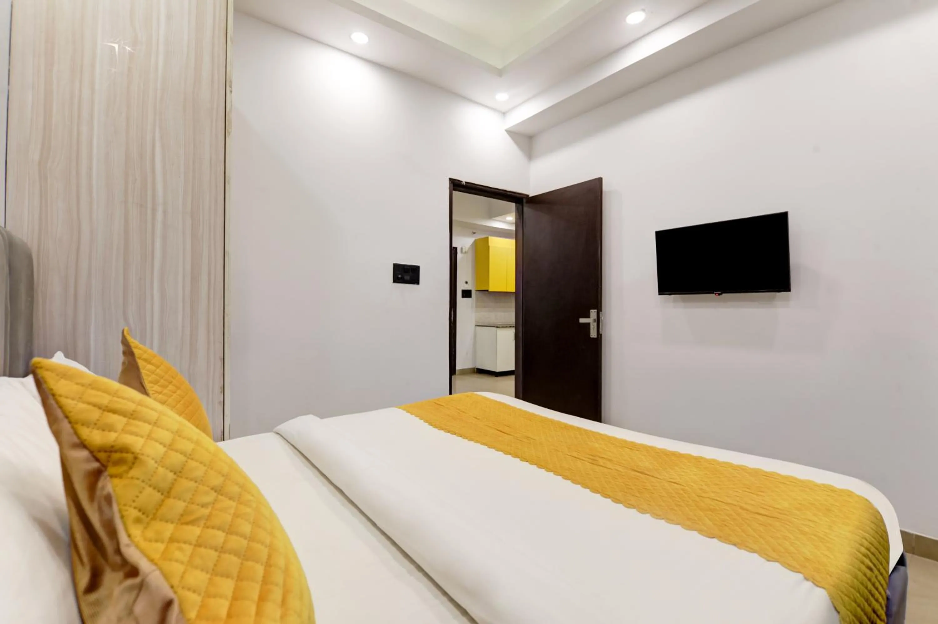 Bed in Hotel The Rasa at Vasundhara