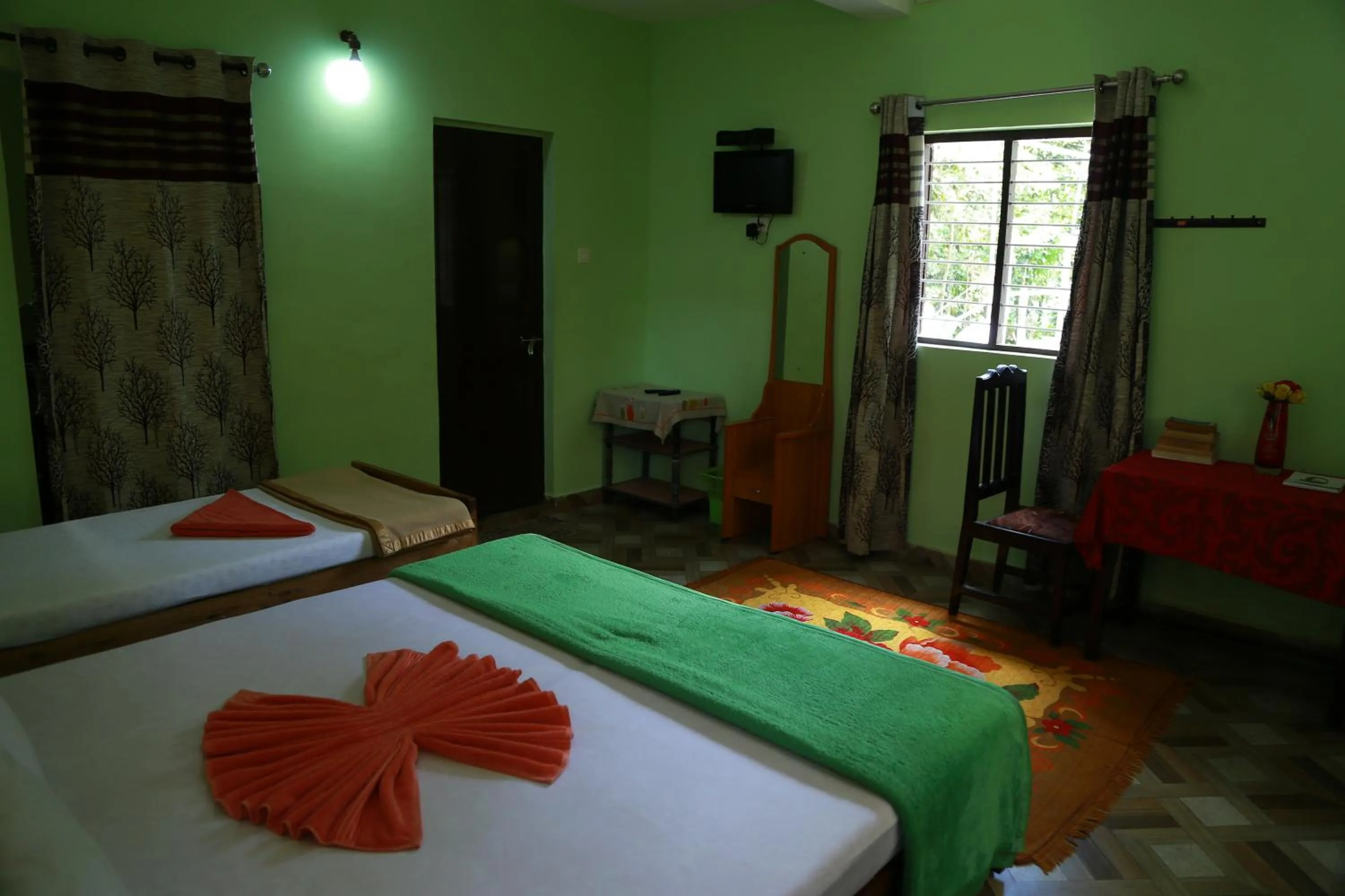 Photo of the whole room, Bed in Dean Dale Cottages
