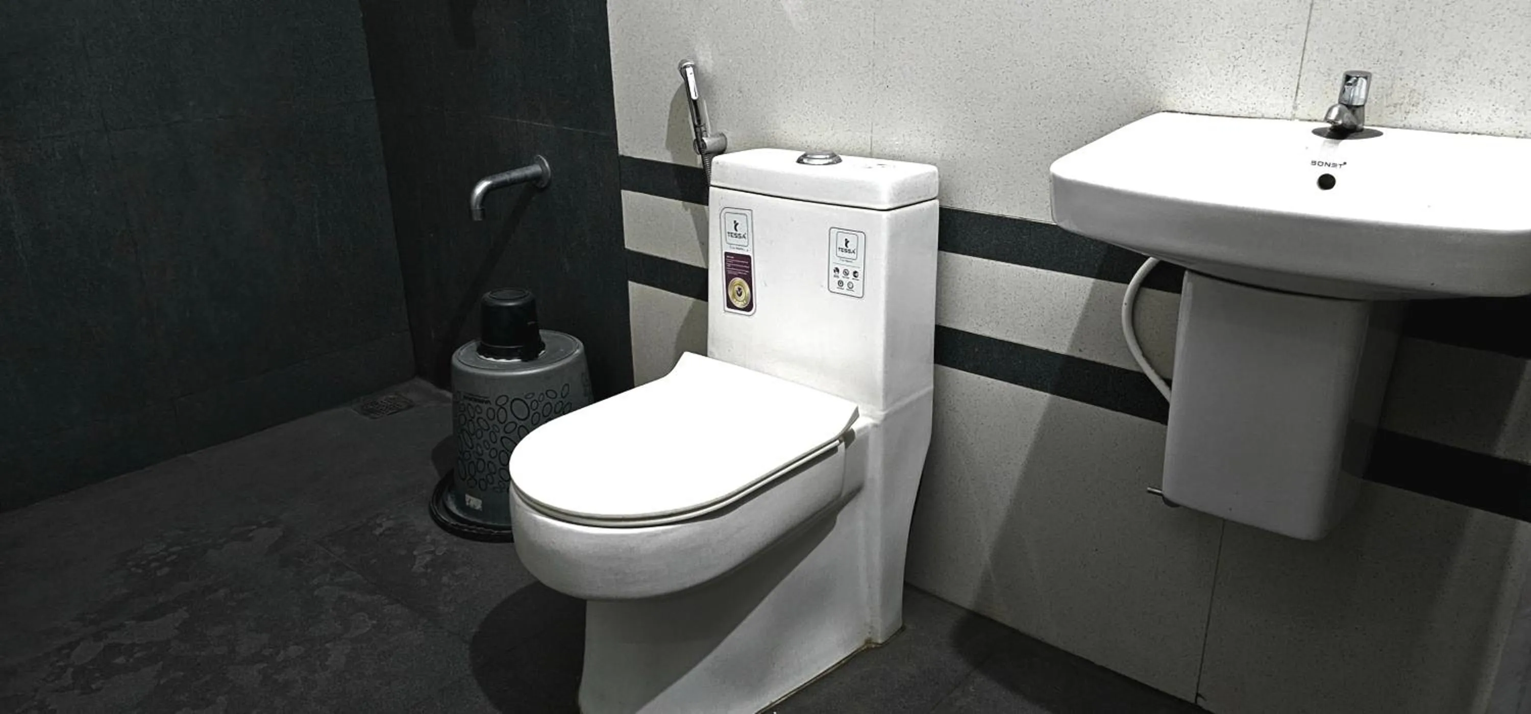 Toilet in Dean Dale Cottages