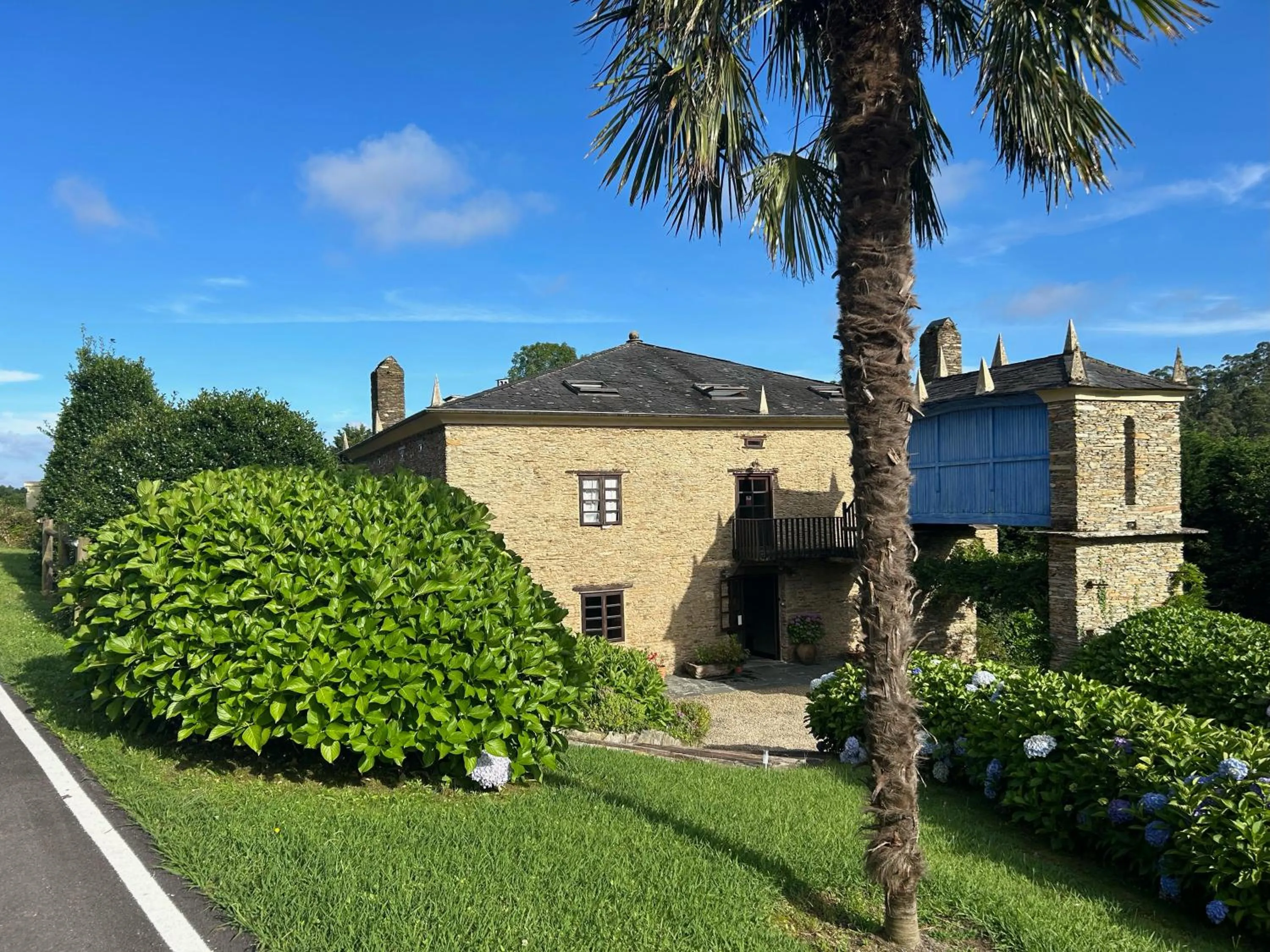 Facade/entrance in Casa Doñano