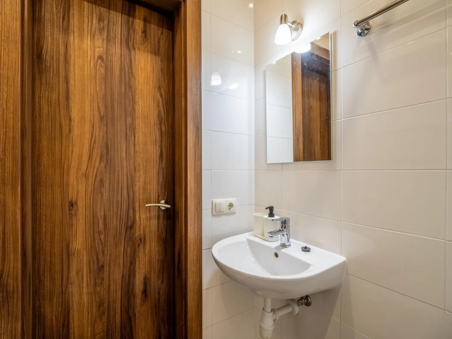 Bathroom in RVR Smart Apartments Riga with Free Parking and Self Check-in