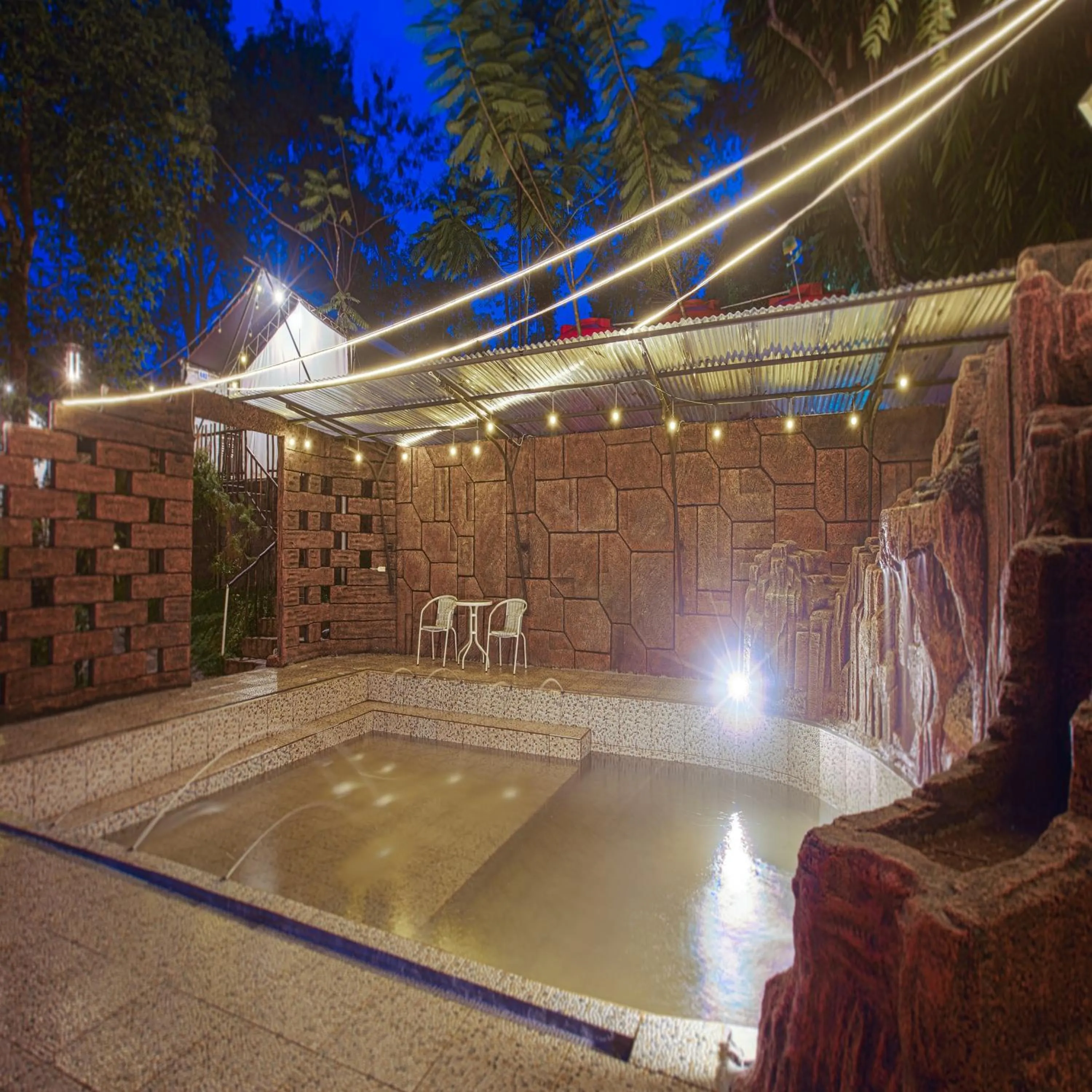 Swimming pool in Green Panorama Resort by MHM