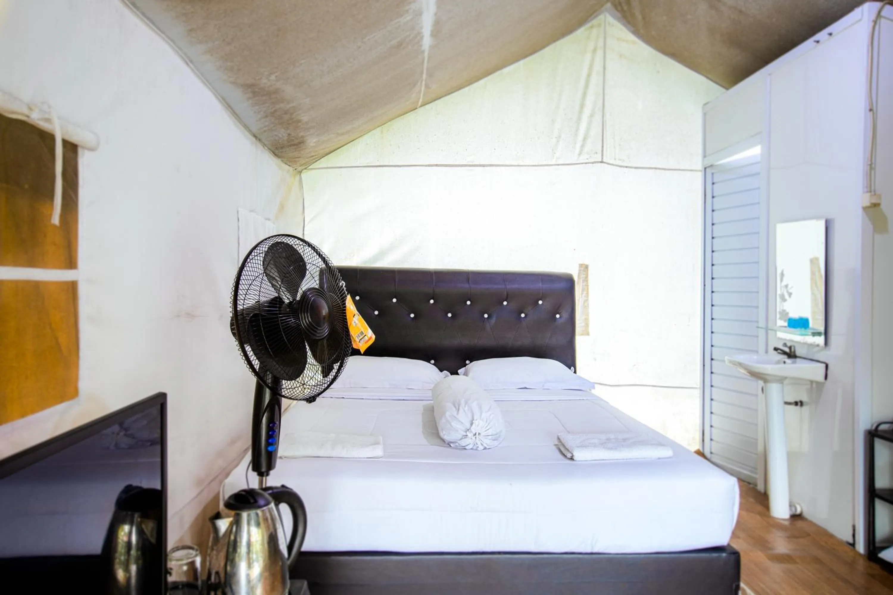 Bedroom, Bed in Green Panorama Resort by MHM