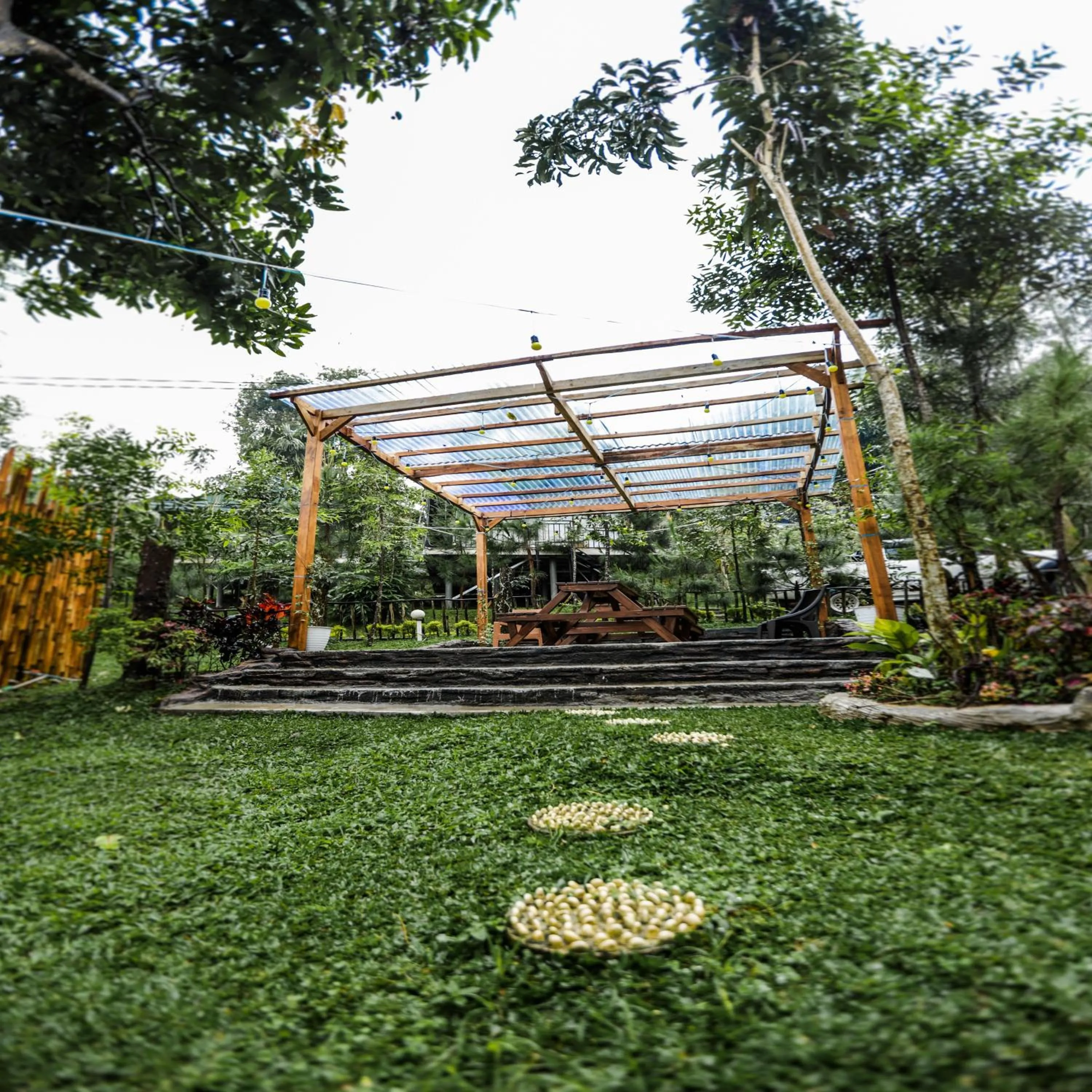 Restaurant/places to eat in Green Panorama Resort by MHM