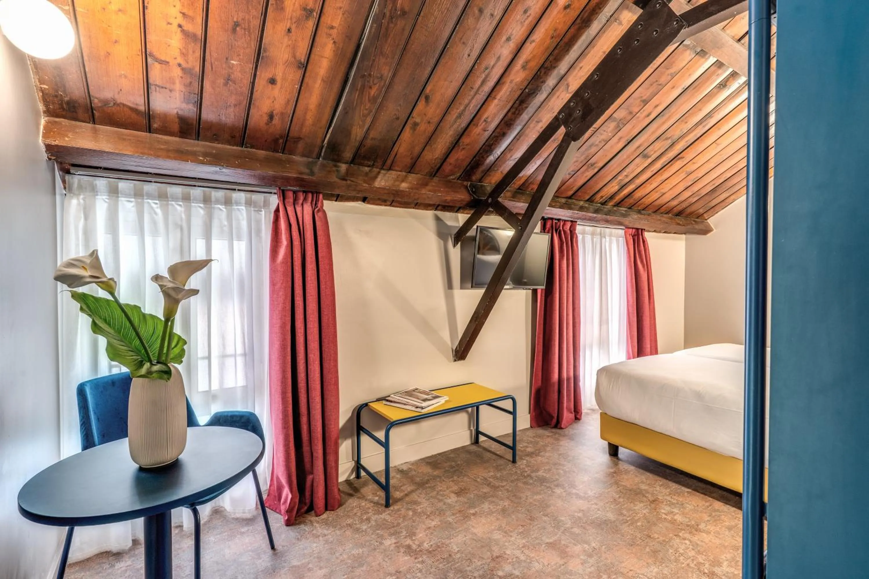 Photo of the whole room, Bed in Hotel XX Settembre