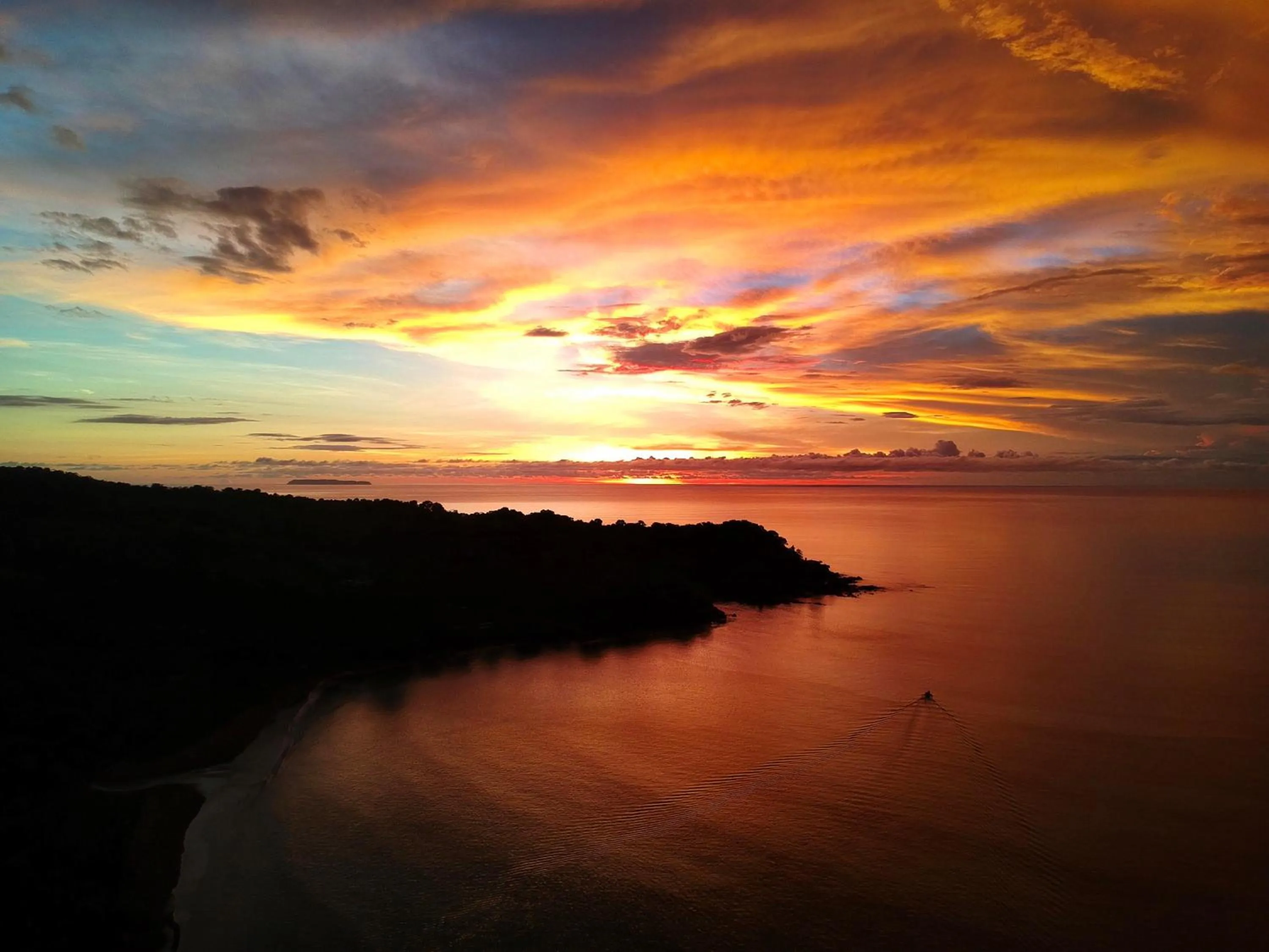 Sunset in Pacheco Tours Beach Cabins