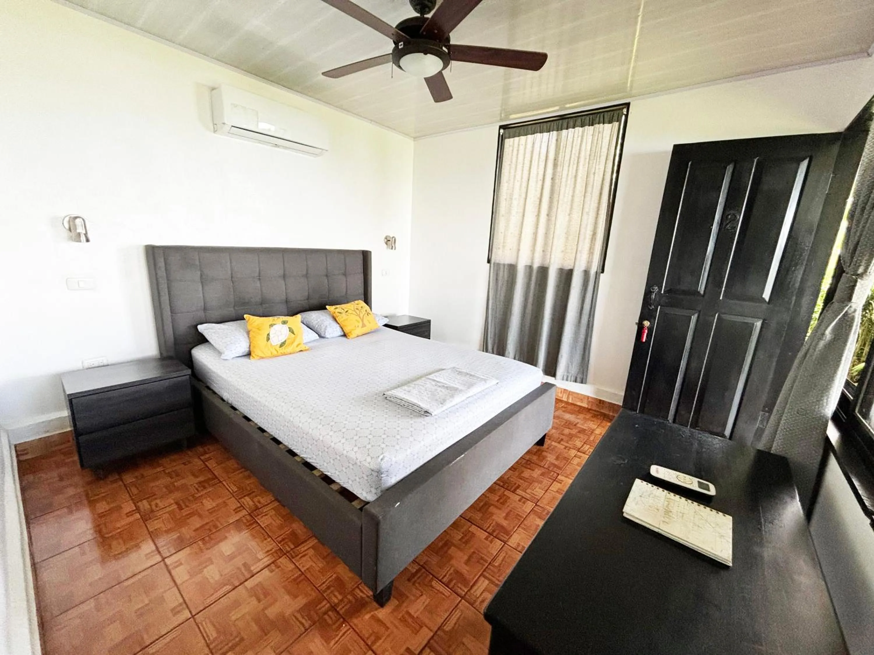 Bedroom in Pacheco Tours Beach Cabins