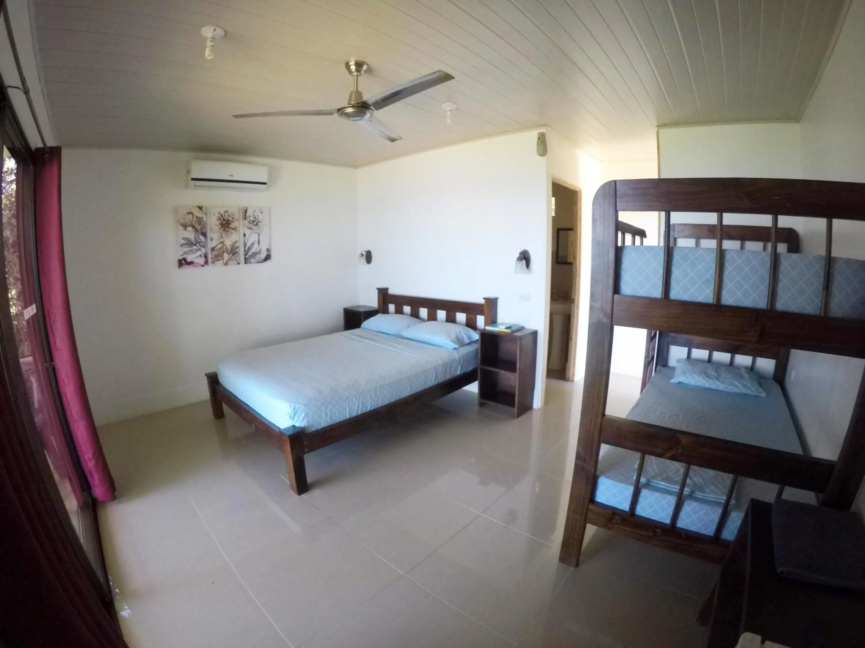 Bedroom in Pacheco Tours Beach Cabins