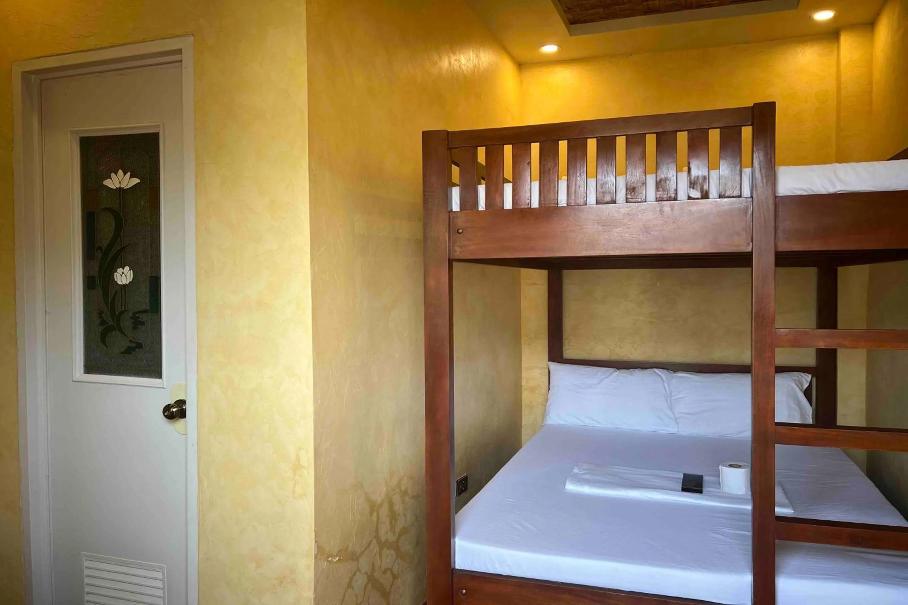 Bed in Sibsib Baybayin Beach Resort