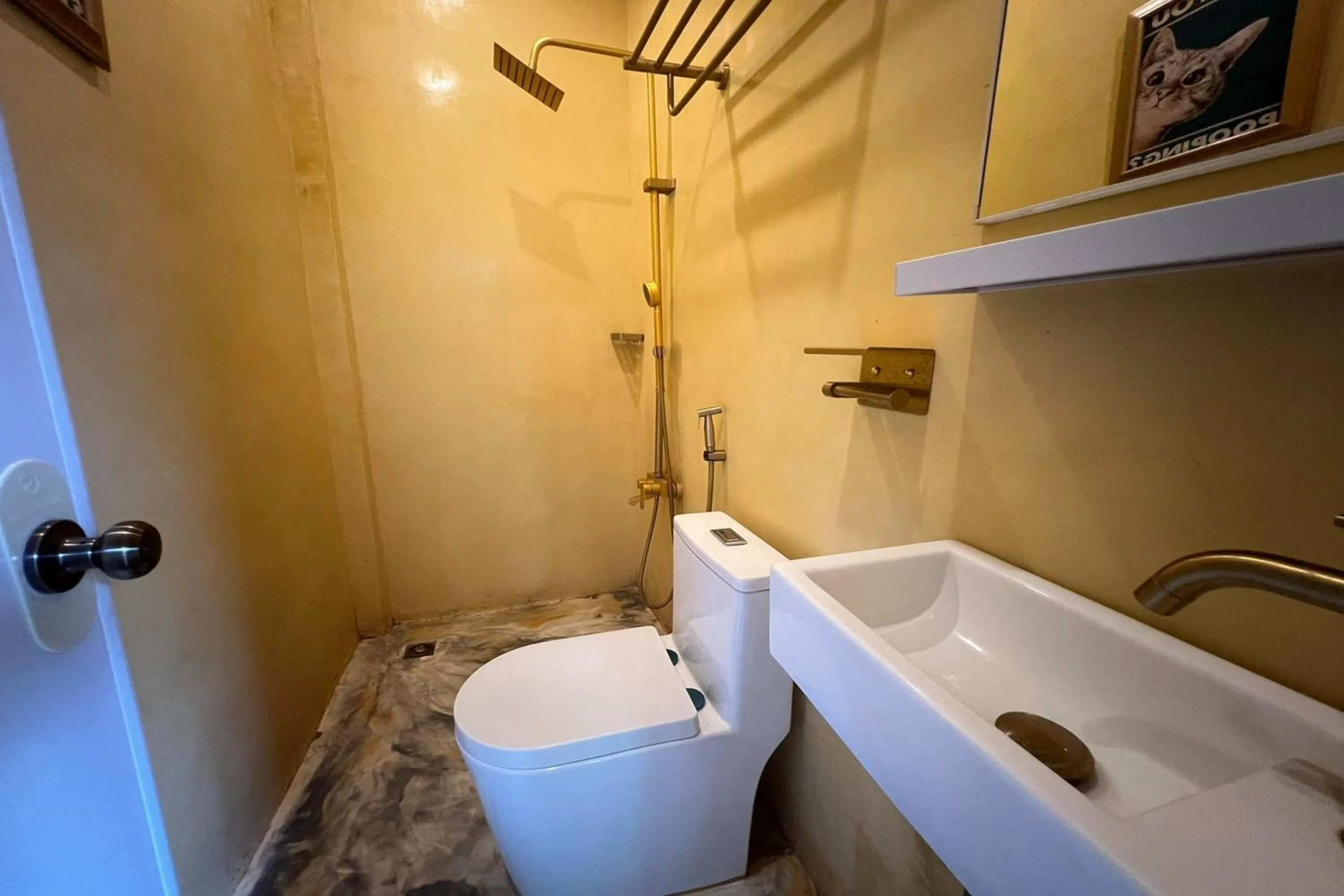 Shower in Sibsib Baybayin Beach Resort