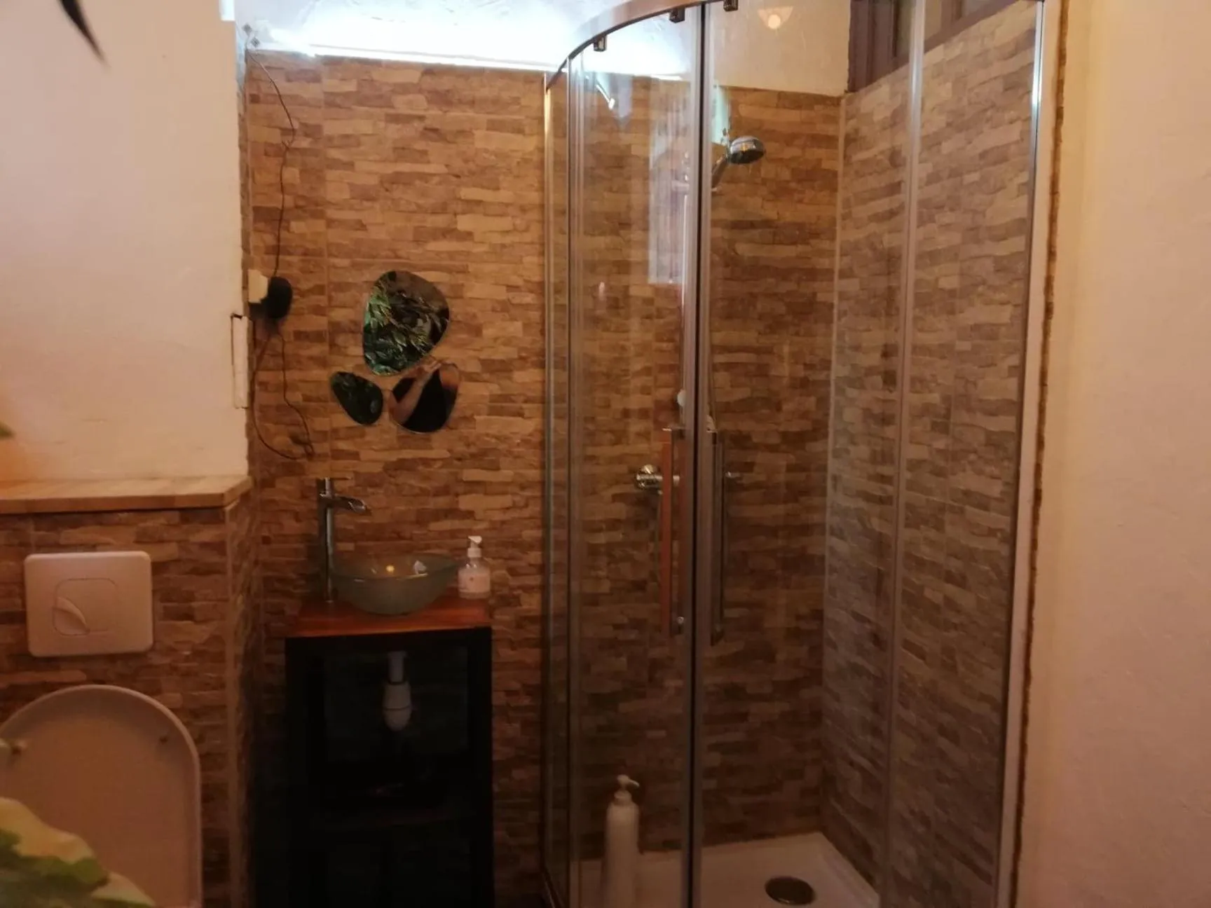 Bathroom in Hébergements