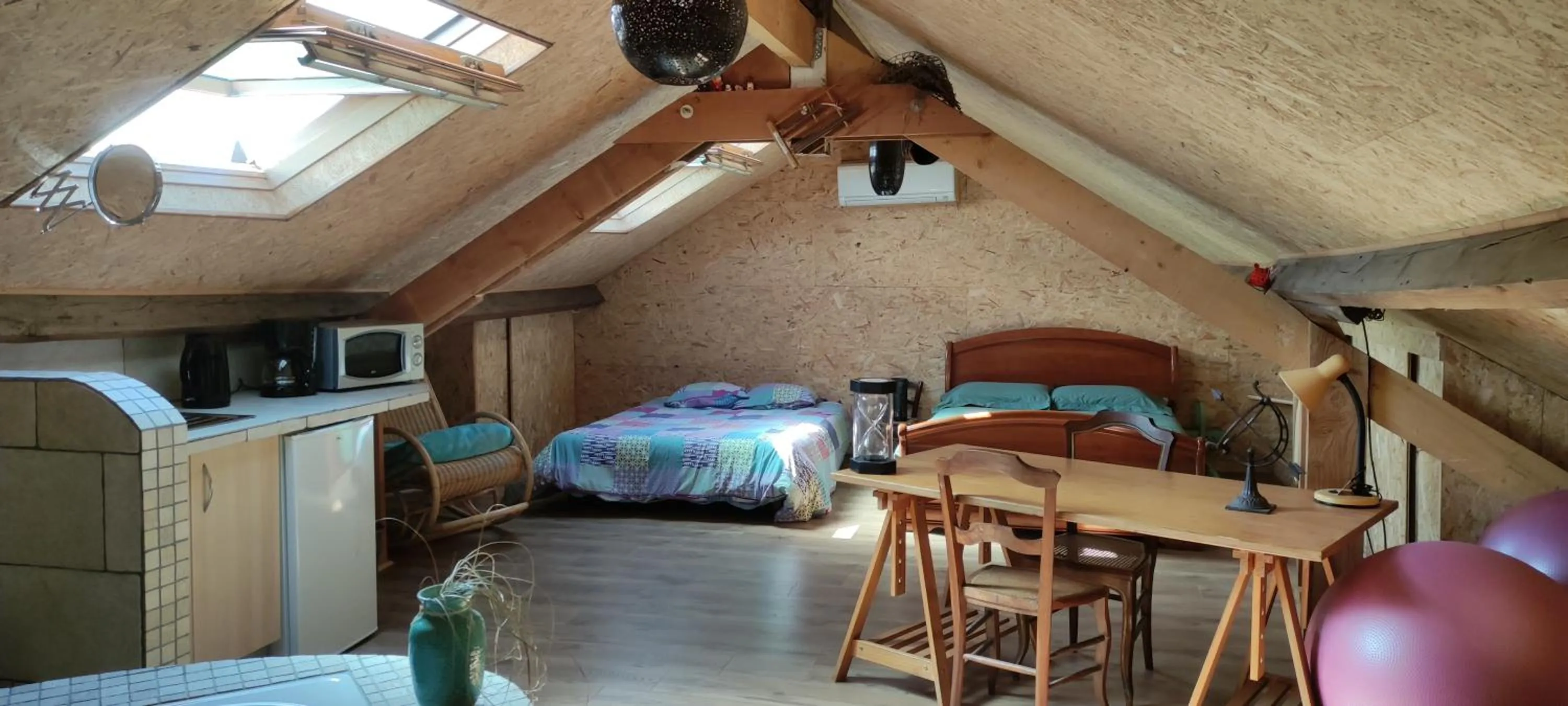 Bed in Hébergements