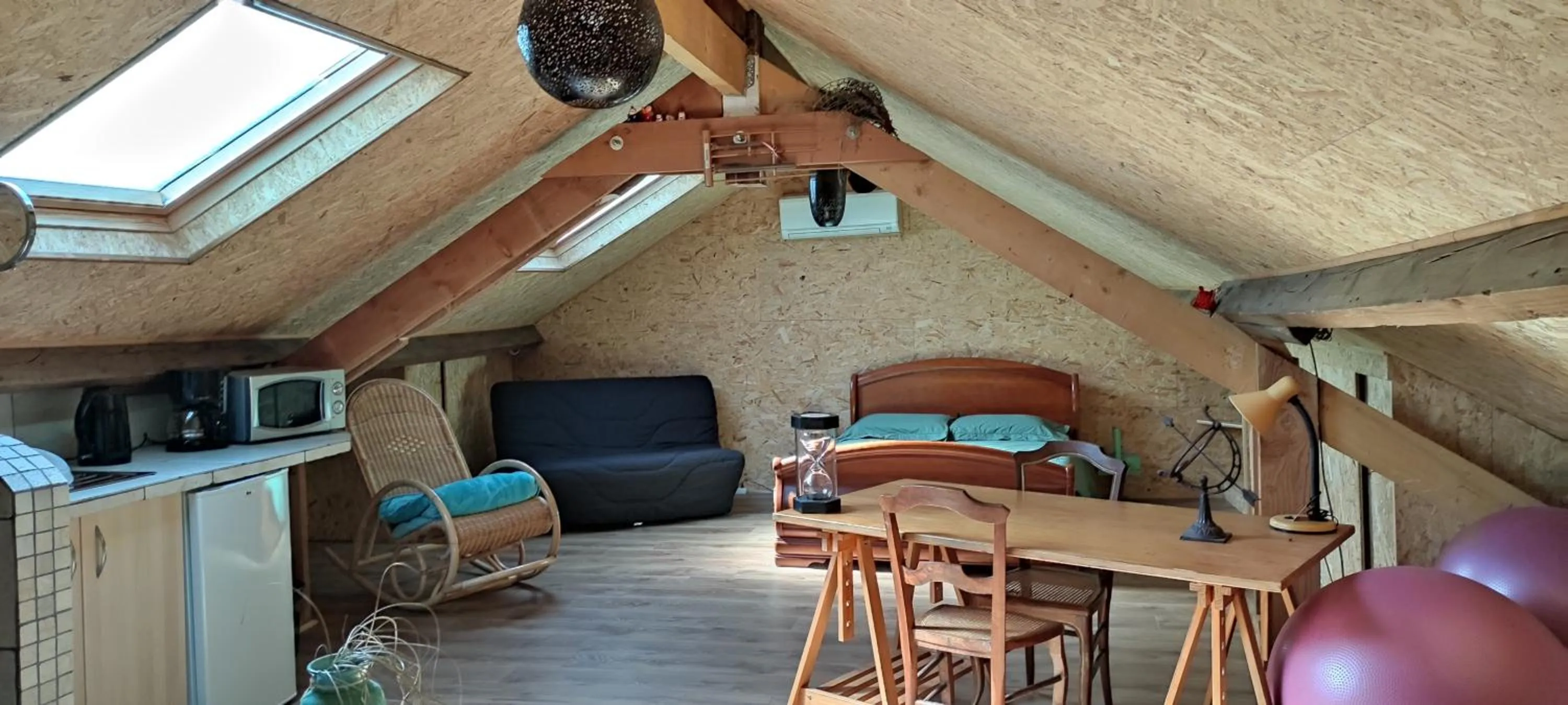 Bedroom in Hébergements