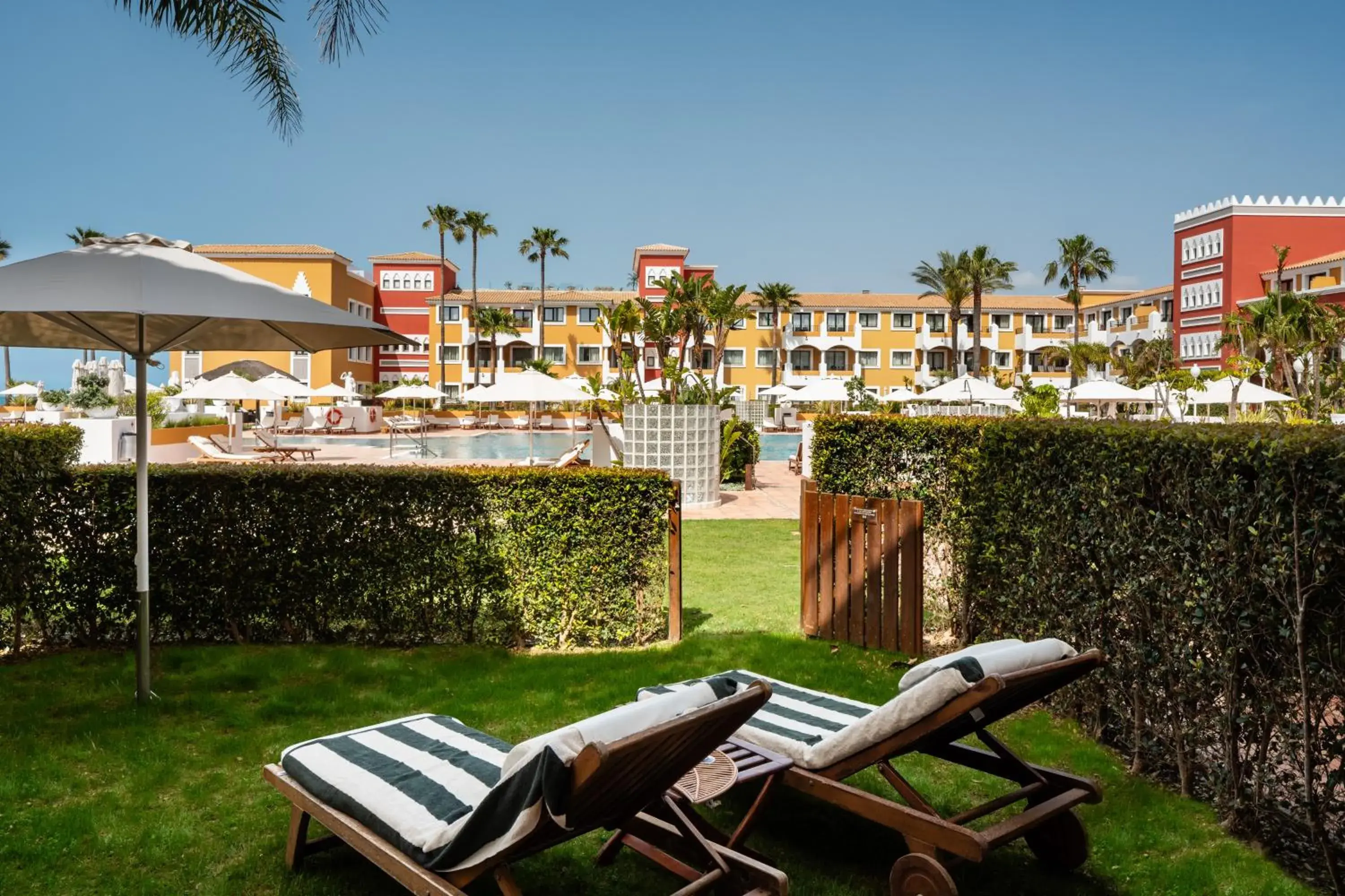 Premium Room with Pool Access and Private Garden in Palacio de Sancti Petri, a Gran Meliá - The Leading Hotels of the World Premium Room with Pool Access and Private Garden in Palacio de Sancti Petri, a Gran Meliá - The Leading Hotels of the World