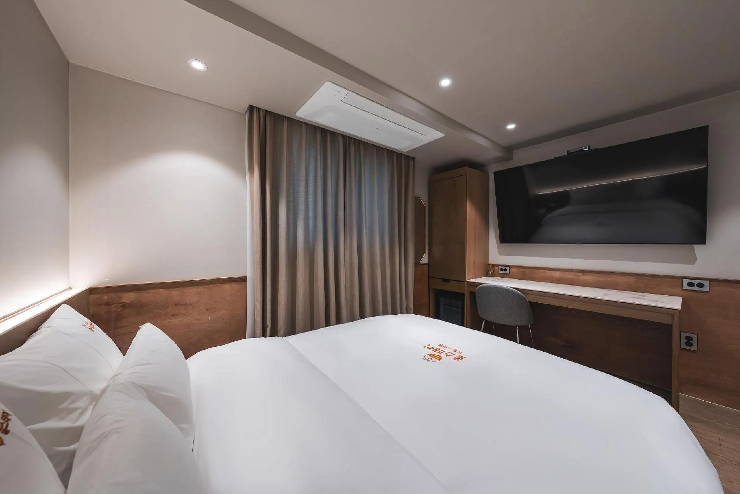 Bed in Gridt Hotel & Home