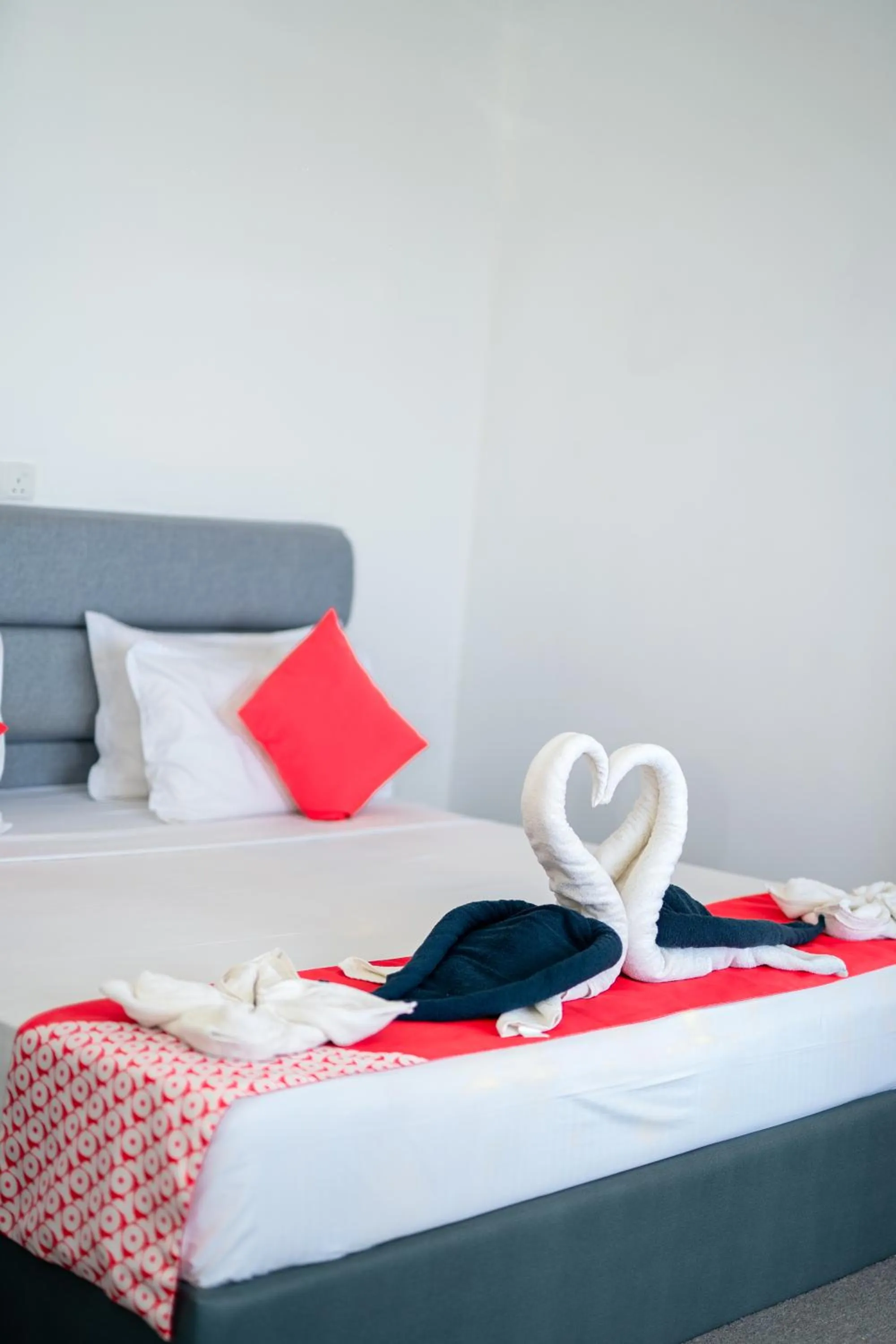 towels in New Wave Beach Resort Unawatuna