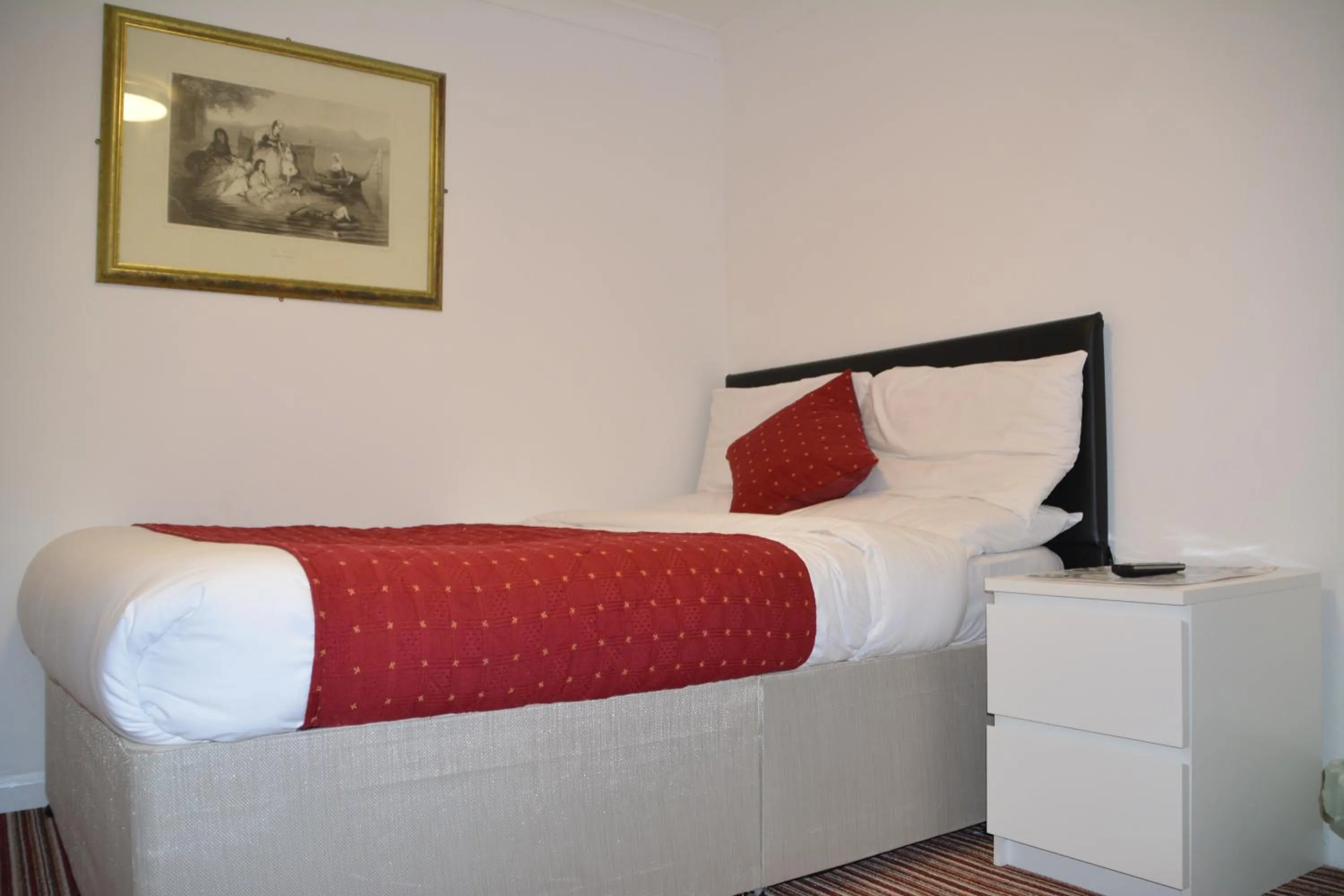 Bedroom, Bed in Bow Guest House