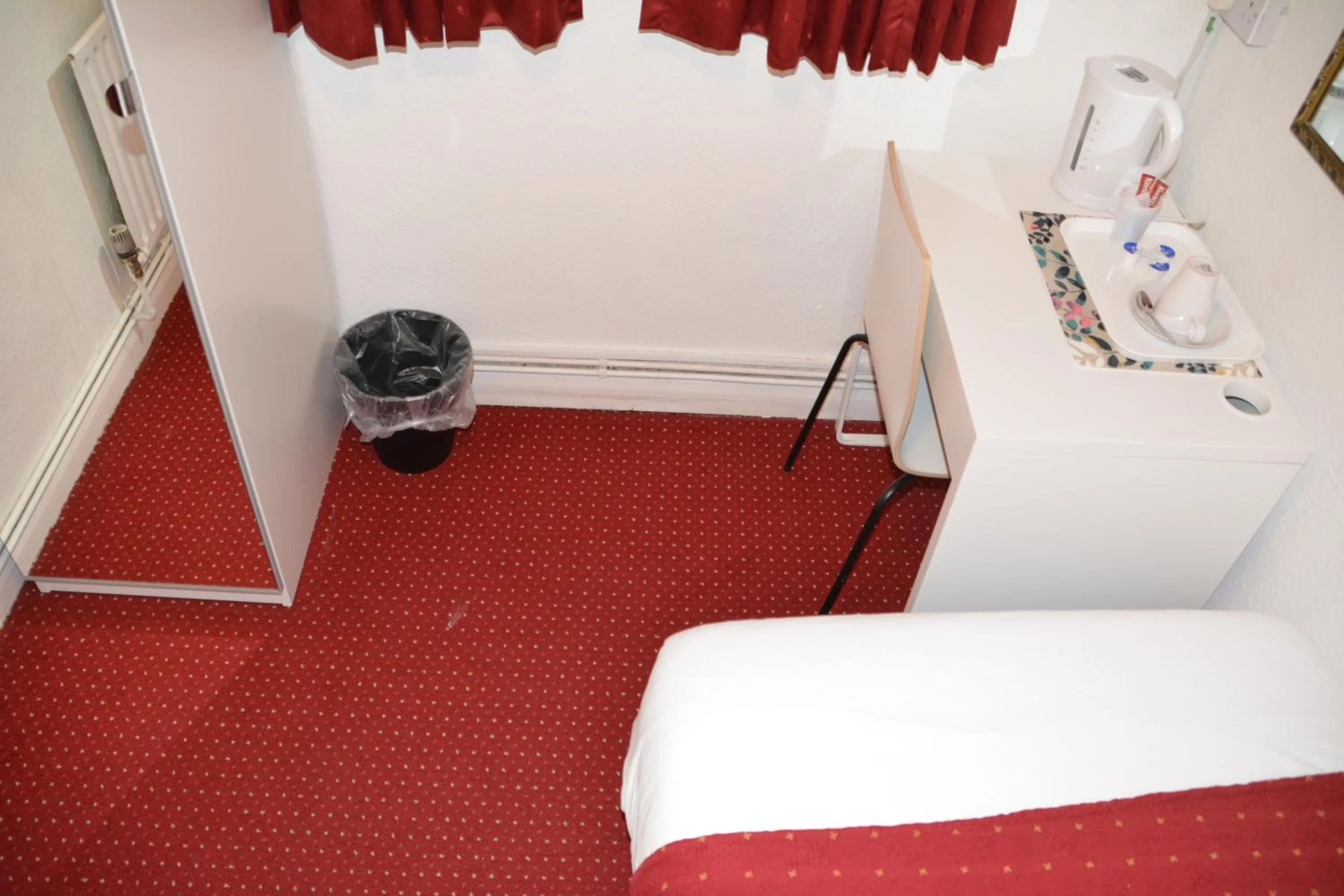 Bedroom, Bed in Bow Guest House