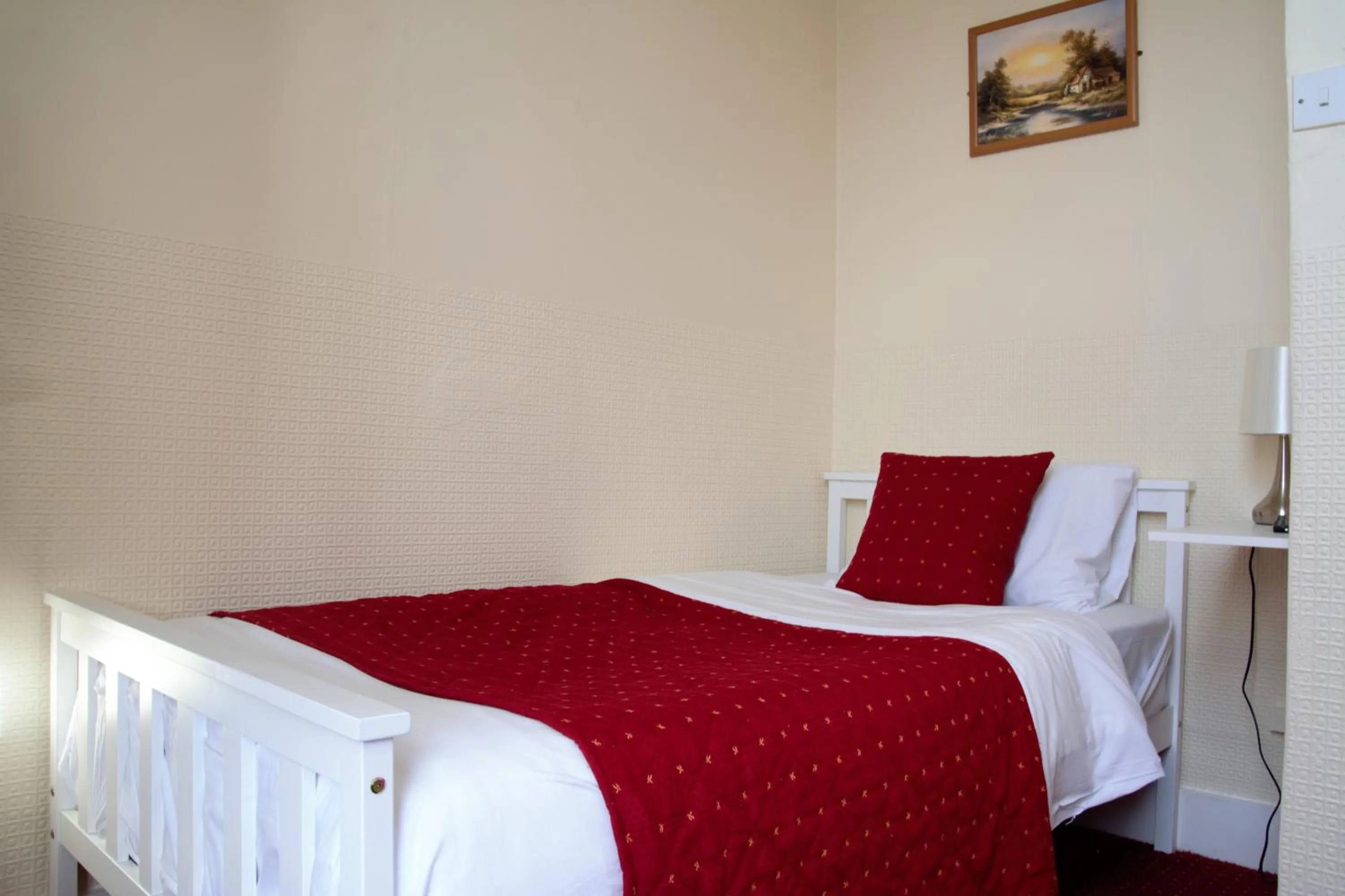 Bed in Bow Guest House