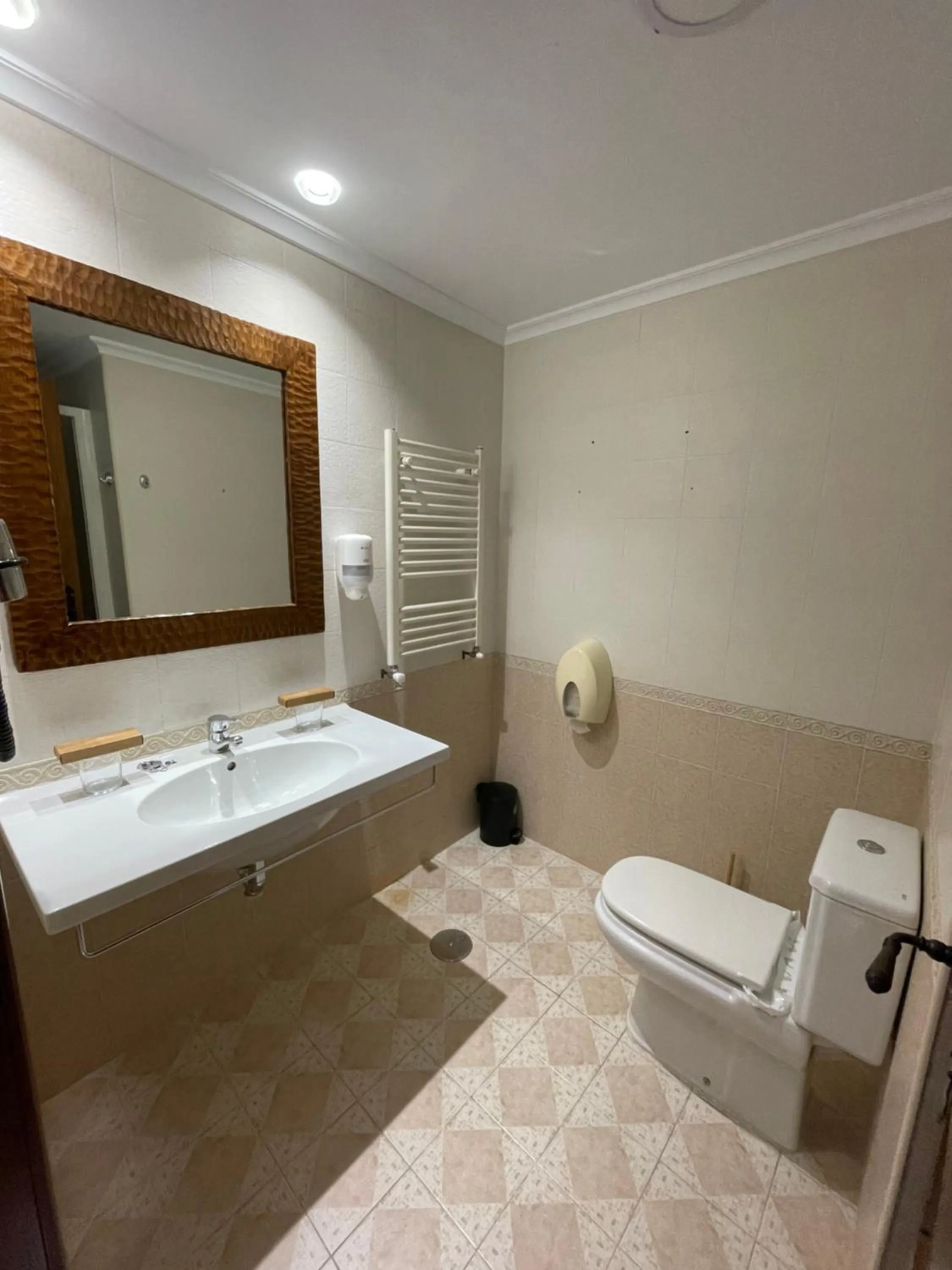 Bathroom in Hotel Castillo Valdés Salas