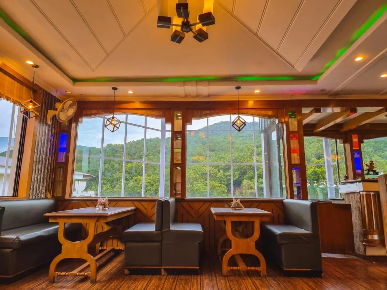 Hotel Jungle View Retreat