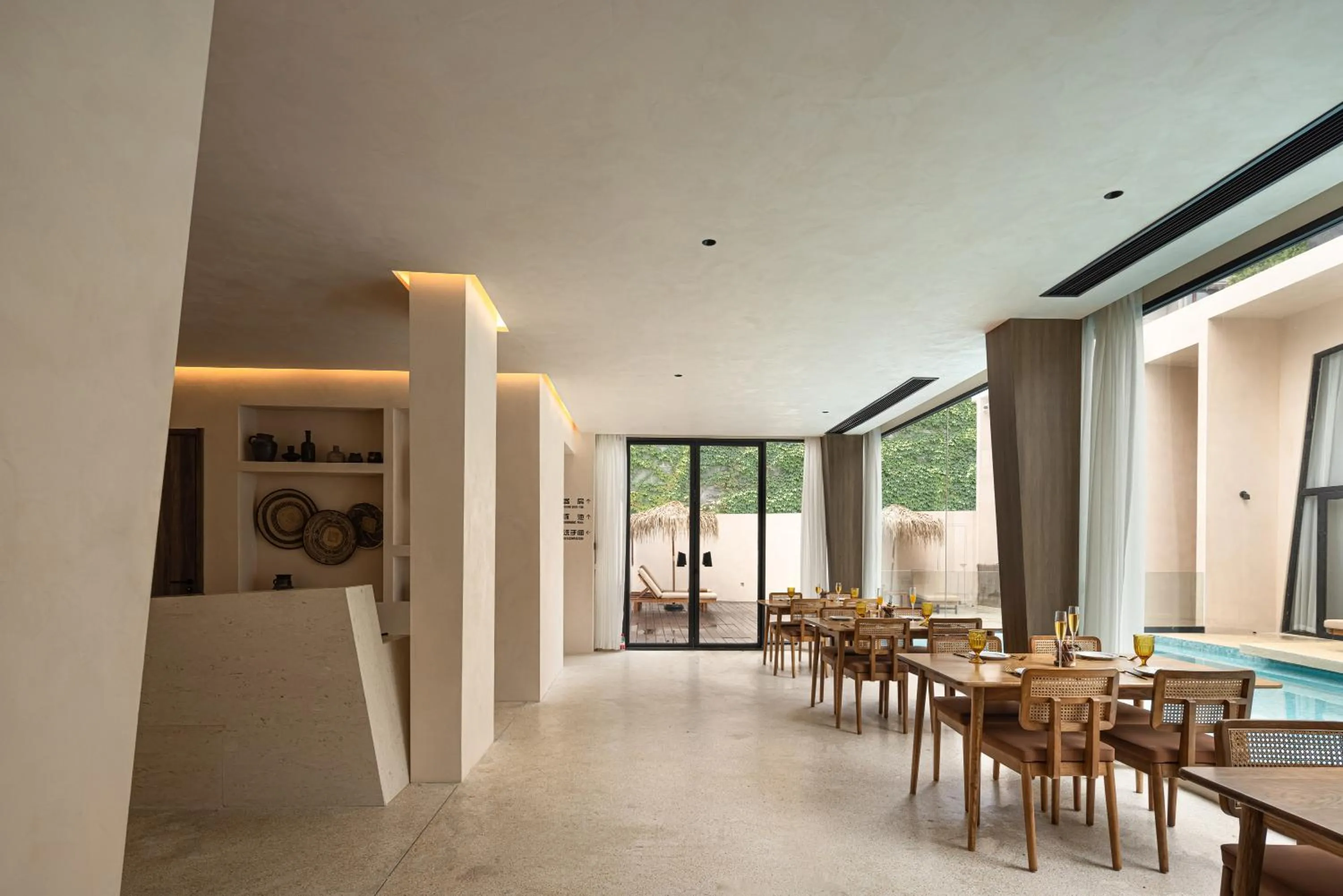 Seating area in Xiamen Littoral Villa