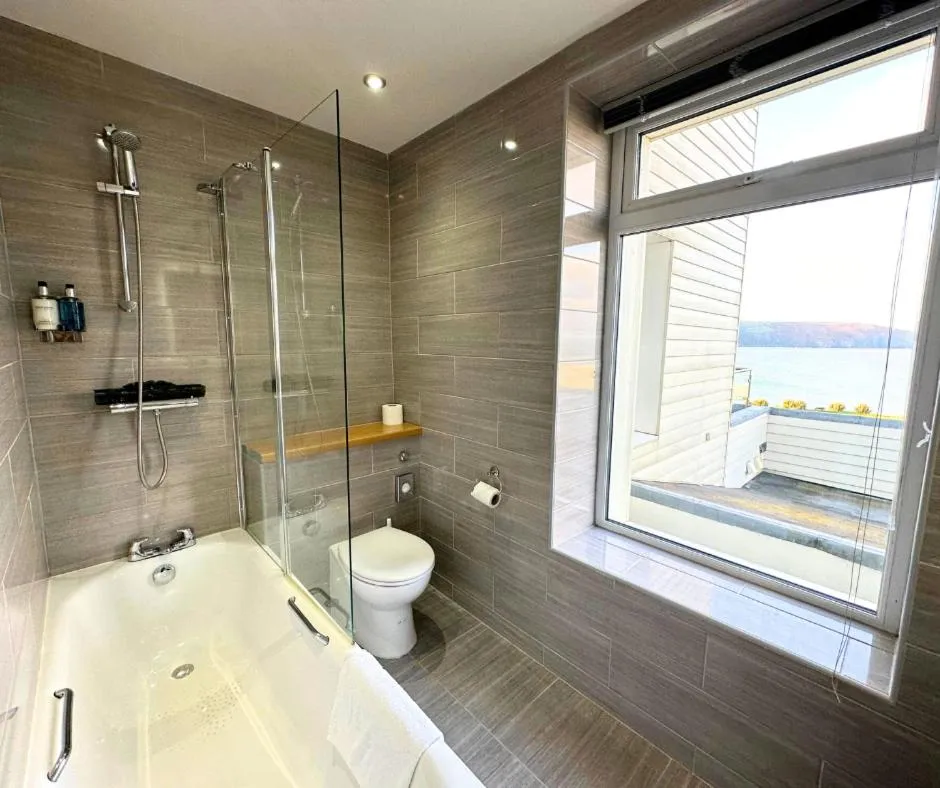 Bathroom in The Cliff Hotel & Spa