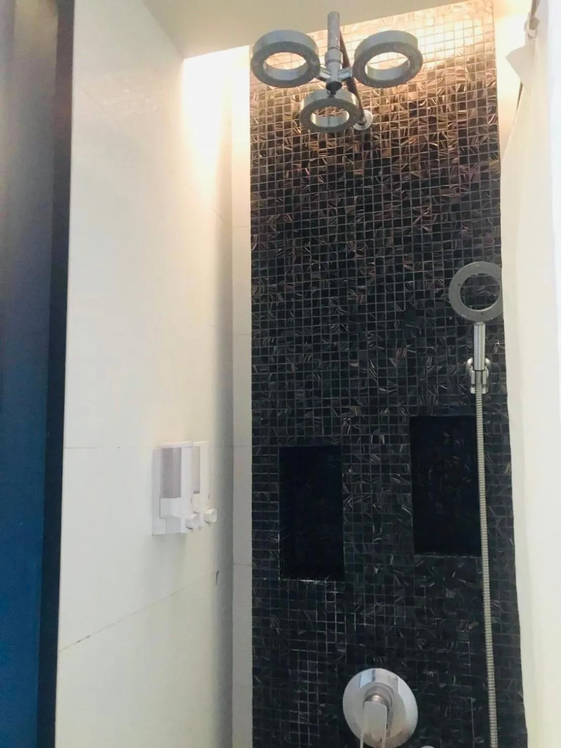 Kata Beach Guesthouse-The Beach Condo