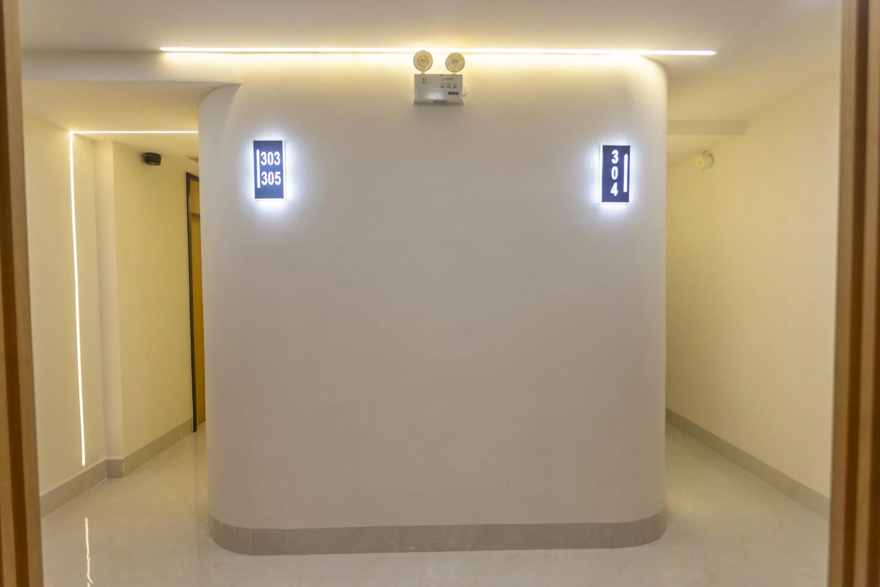 Neighbourhood in C&M Hotel