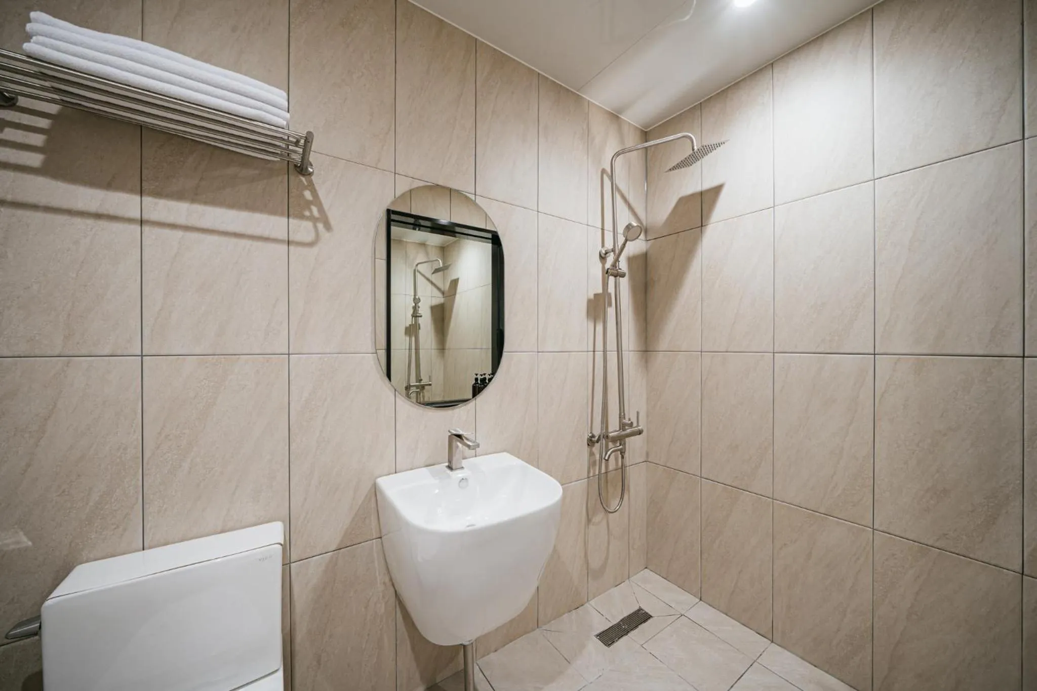 Shower in Daegu Exco Lead Hotel