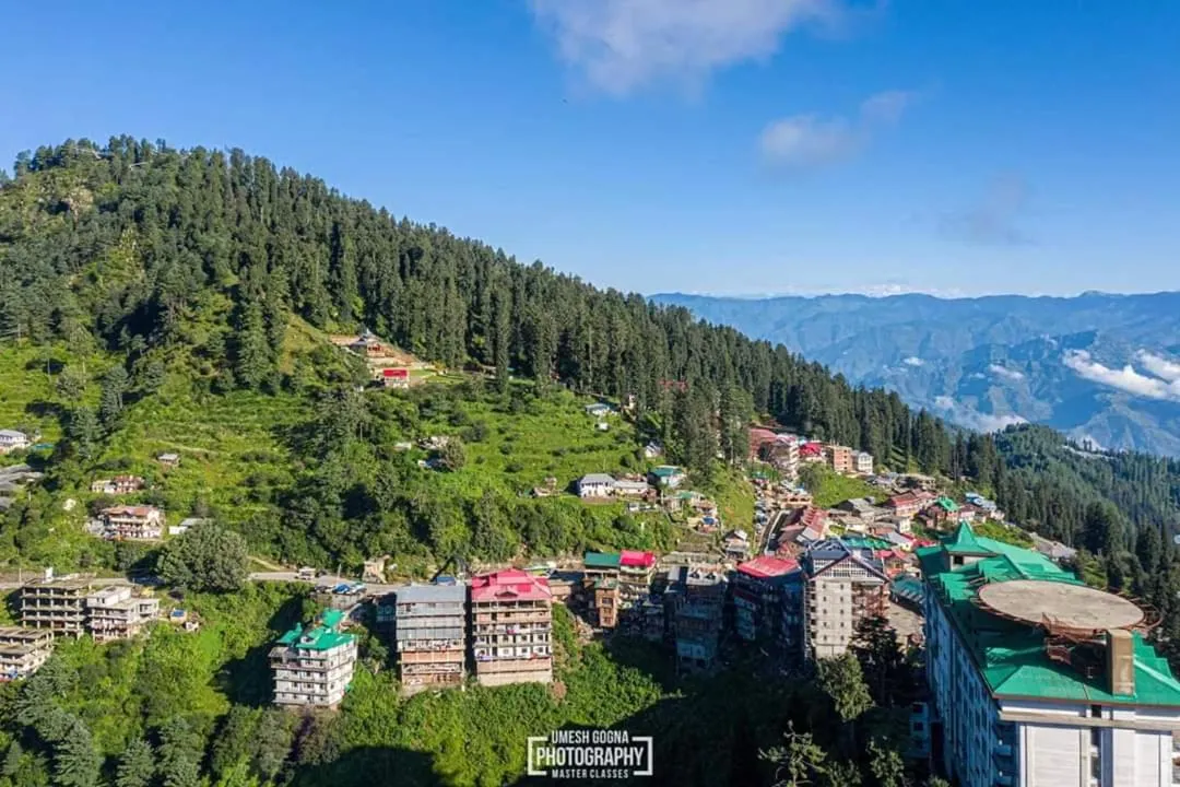 Property building in Hotel Greenberry Narkanda