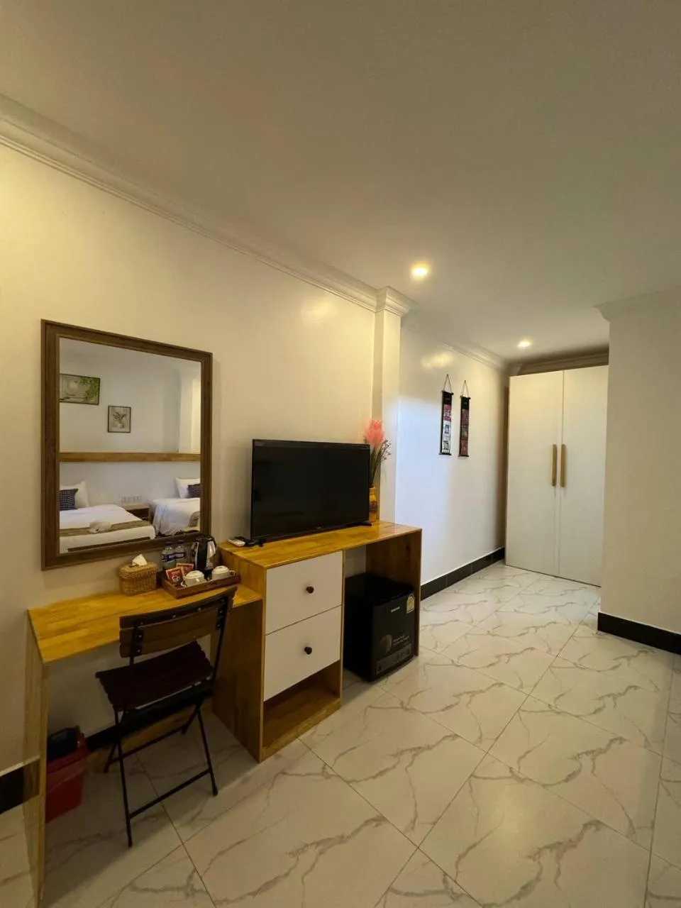 minibar in SAMOT KHSACH RESORT ll