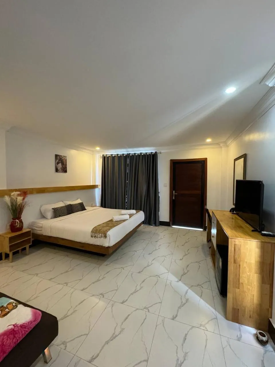 Photo of the whole room, Bed in SAMOT KHSACH RESORT ll