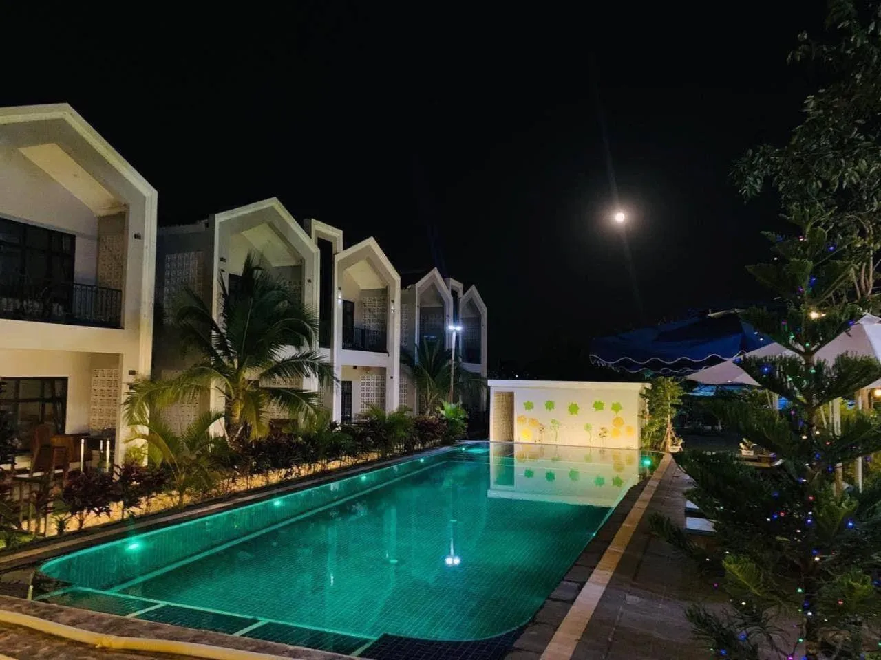 Pool view in SAMOT KHSACH RESORT ll