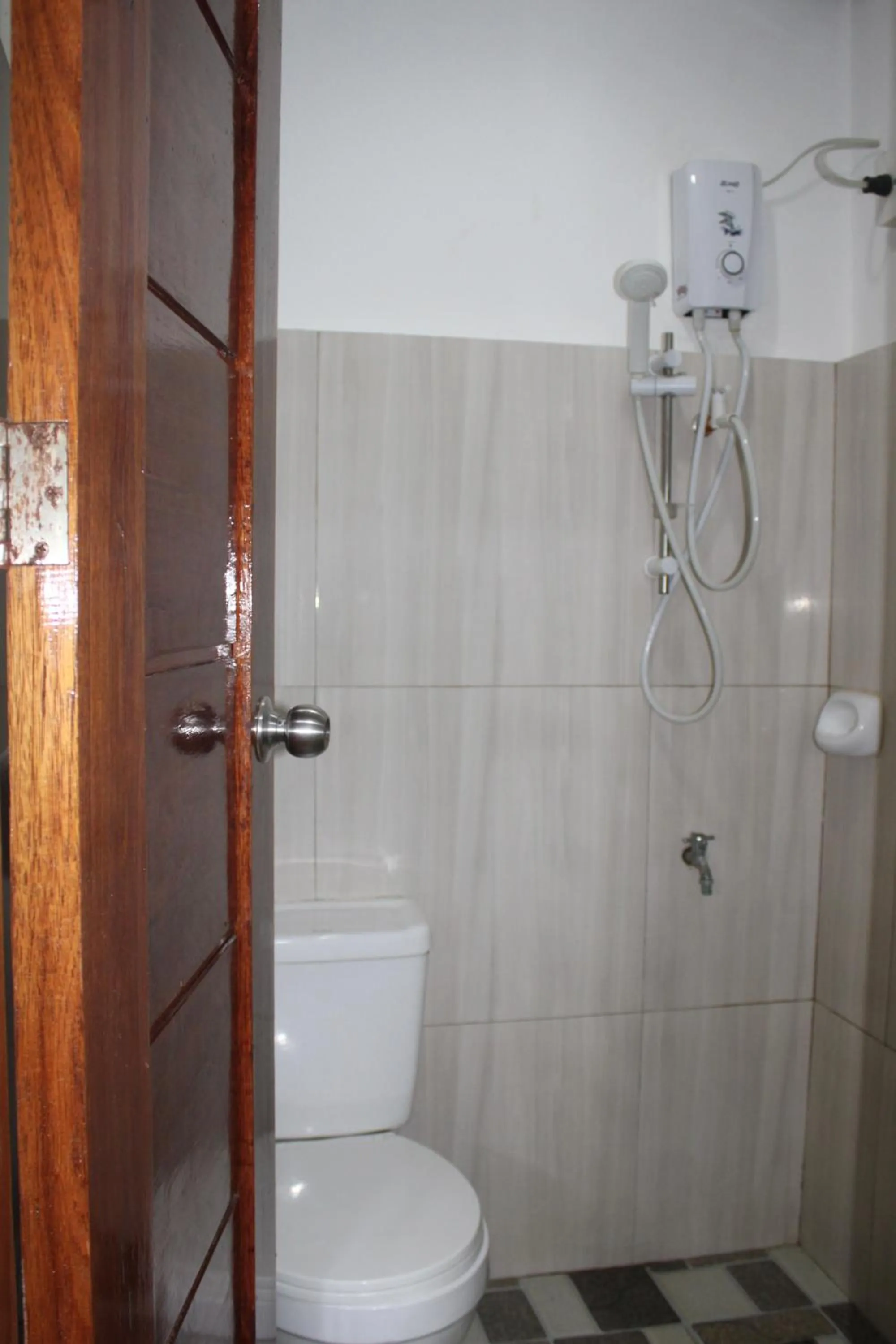 Toilet in Mayad Boutique Hotel El Nido - Newly Renovated