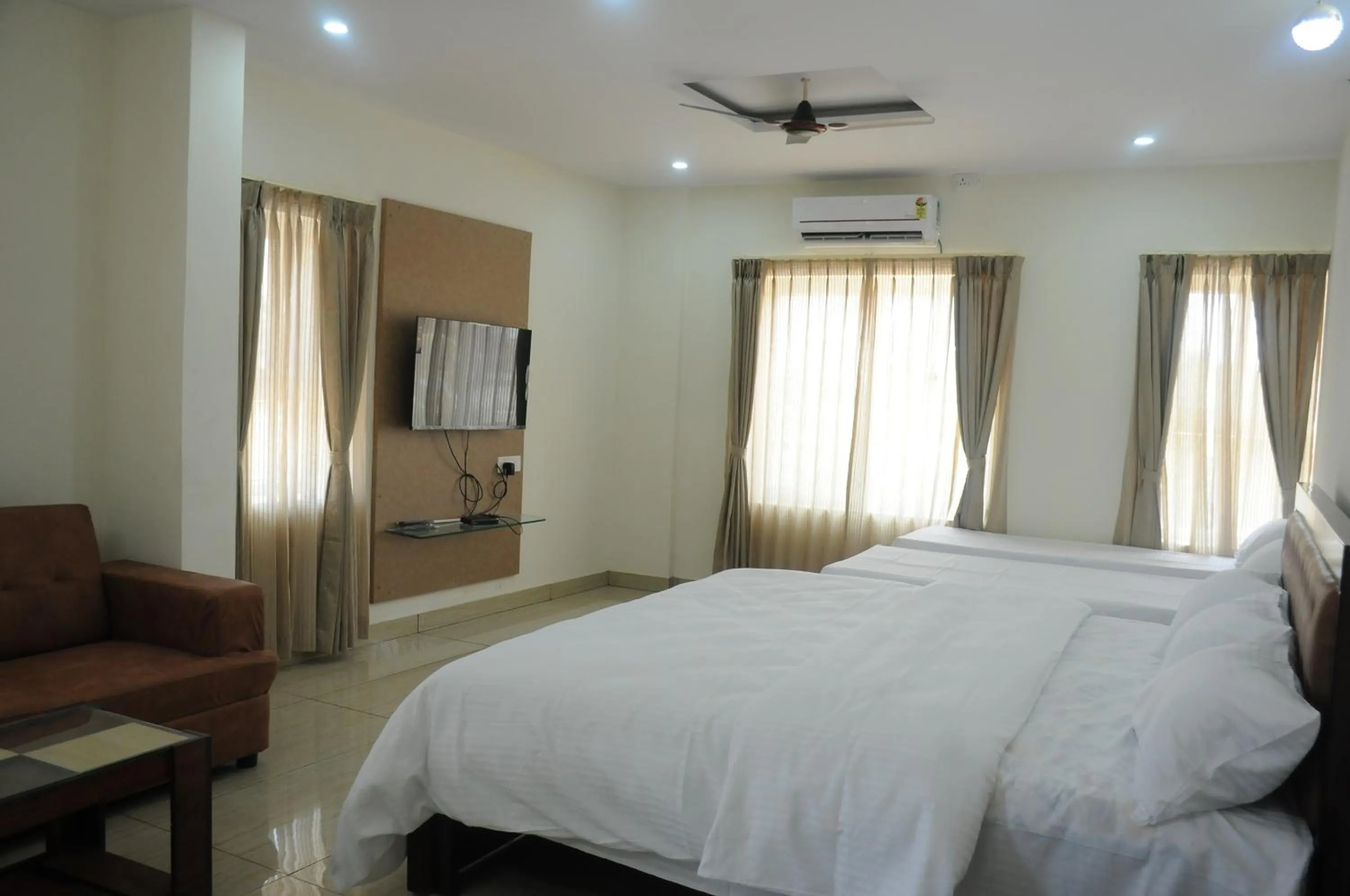 Bedroom, Bed in Amma Inn Elegance Suites and Apartments
