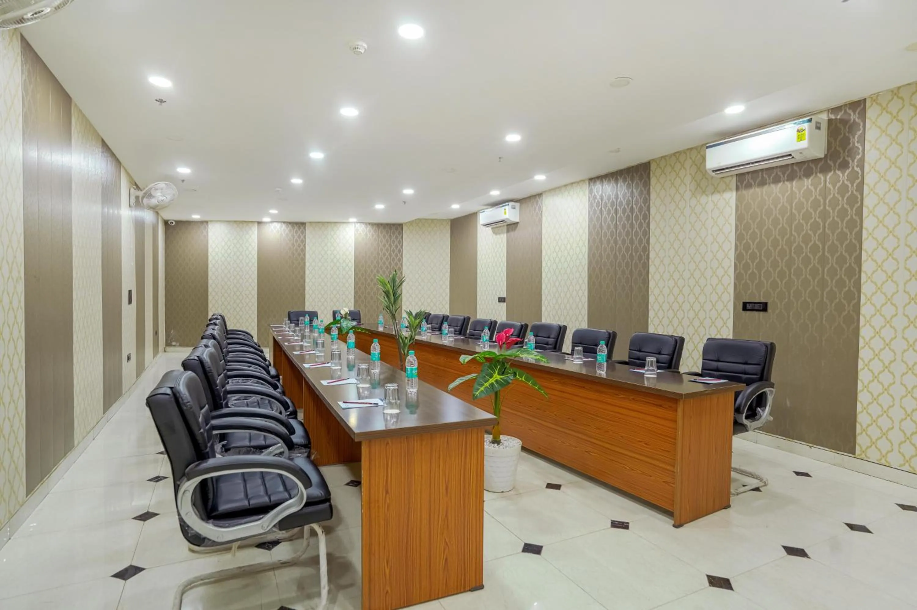 Meeting/conference room in HOTEL SKY VIEW - Zirakpur, Chandigarh