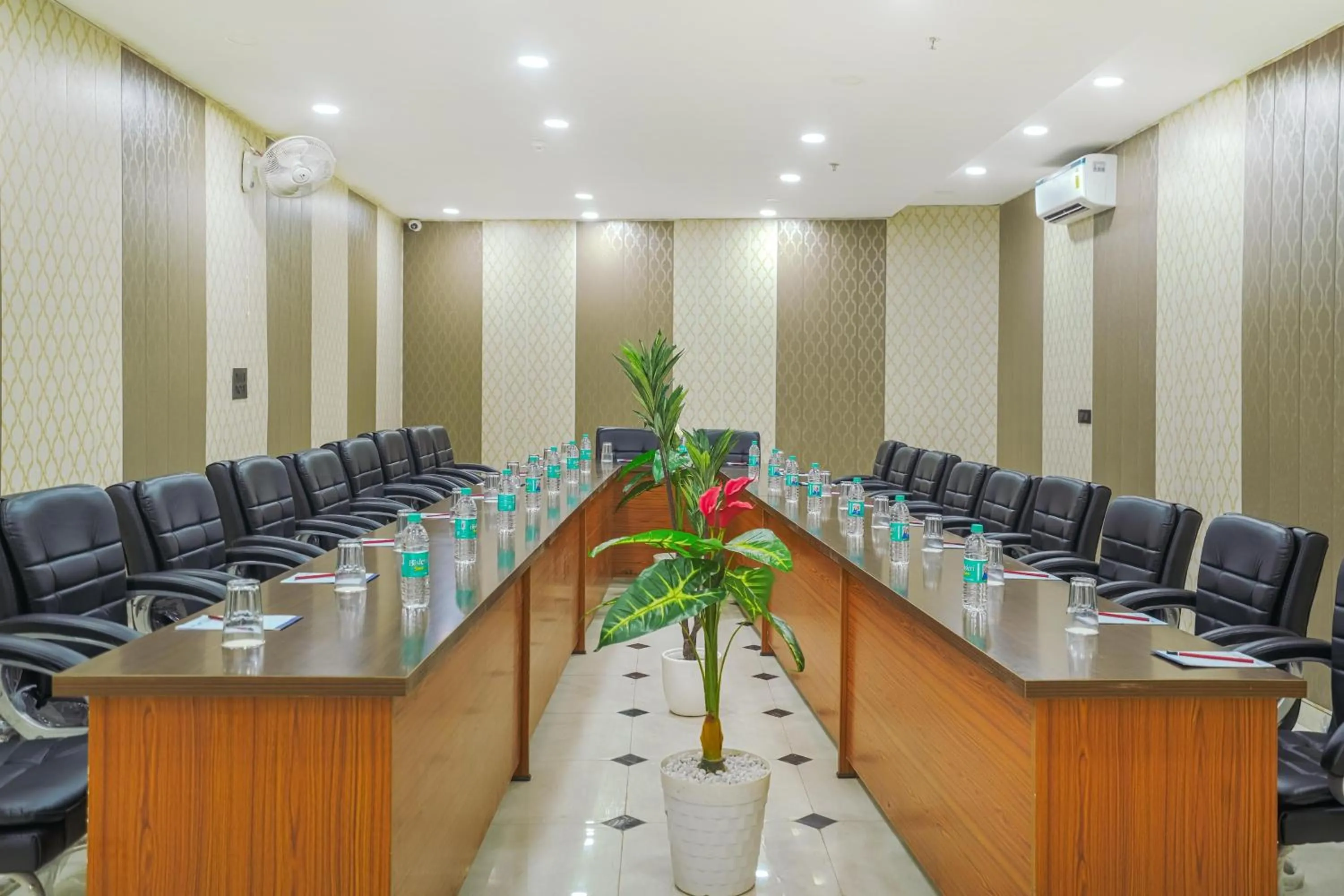 Meeting/conference room in HOTEL SKY VIEW - Zirakpur, Chandigarh