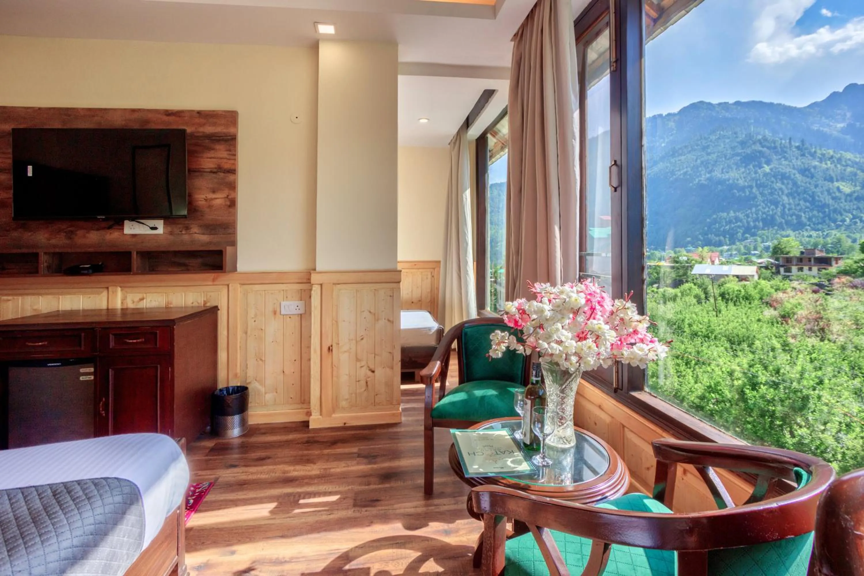 TV and multimedia in The Katoch Grand Resort