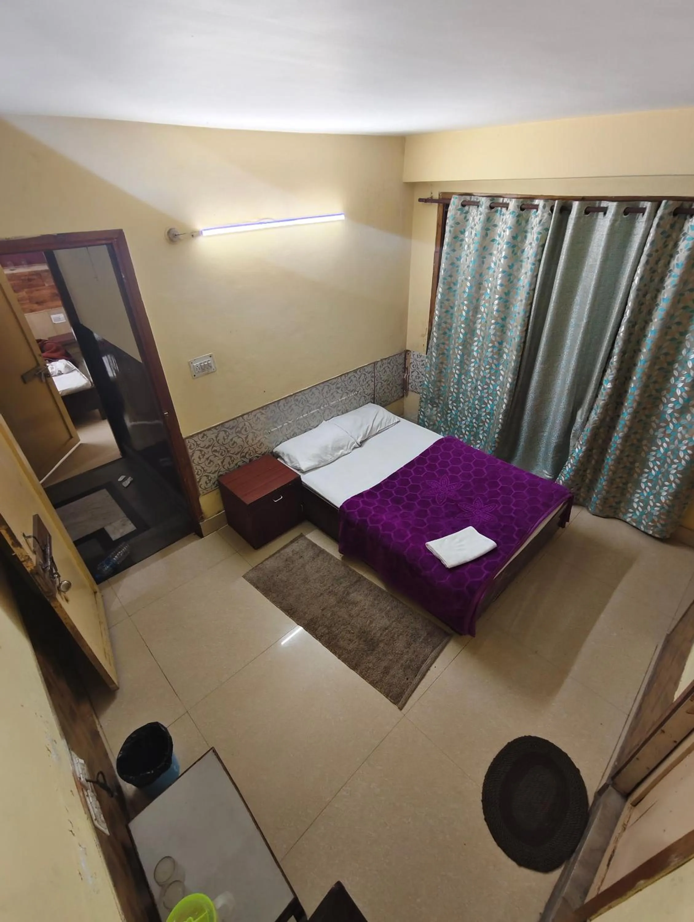 Hotel Lhonark Residency