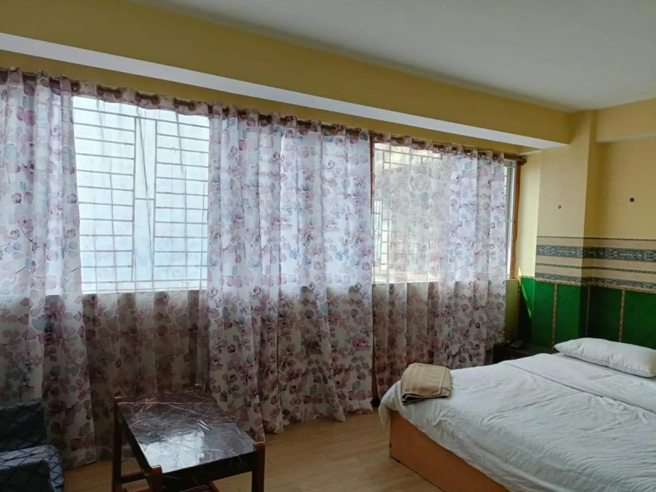 Hotel Lhonark Residency