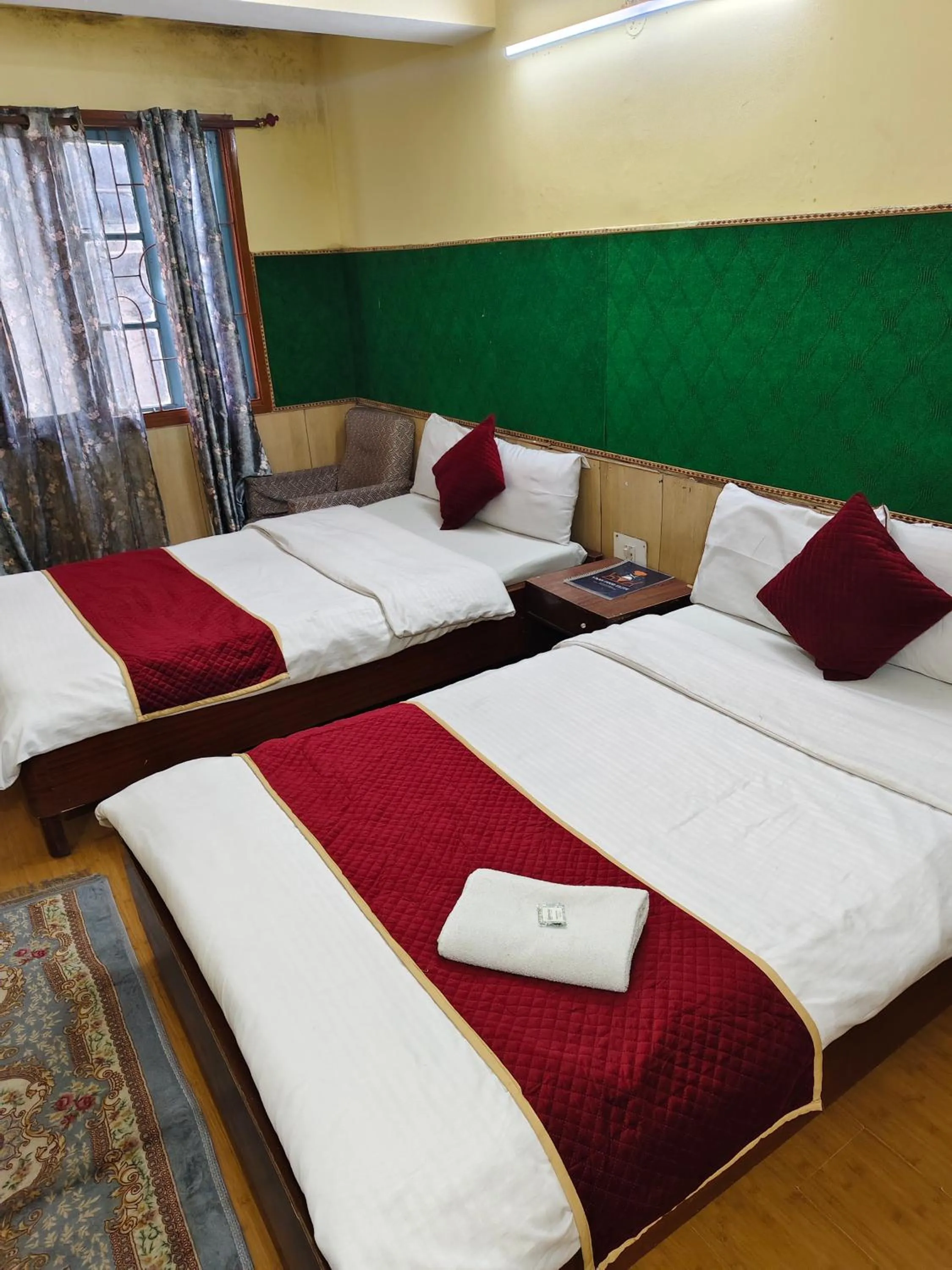 Hotel Lhonark Residency